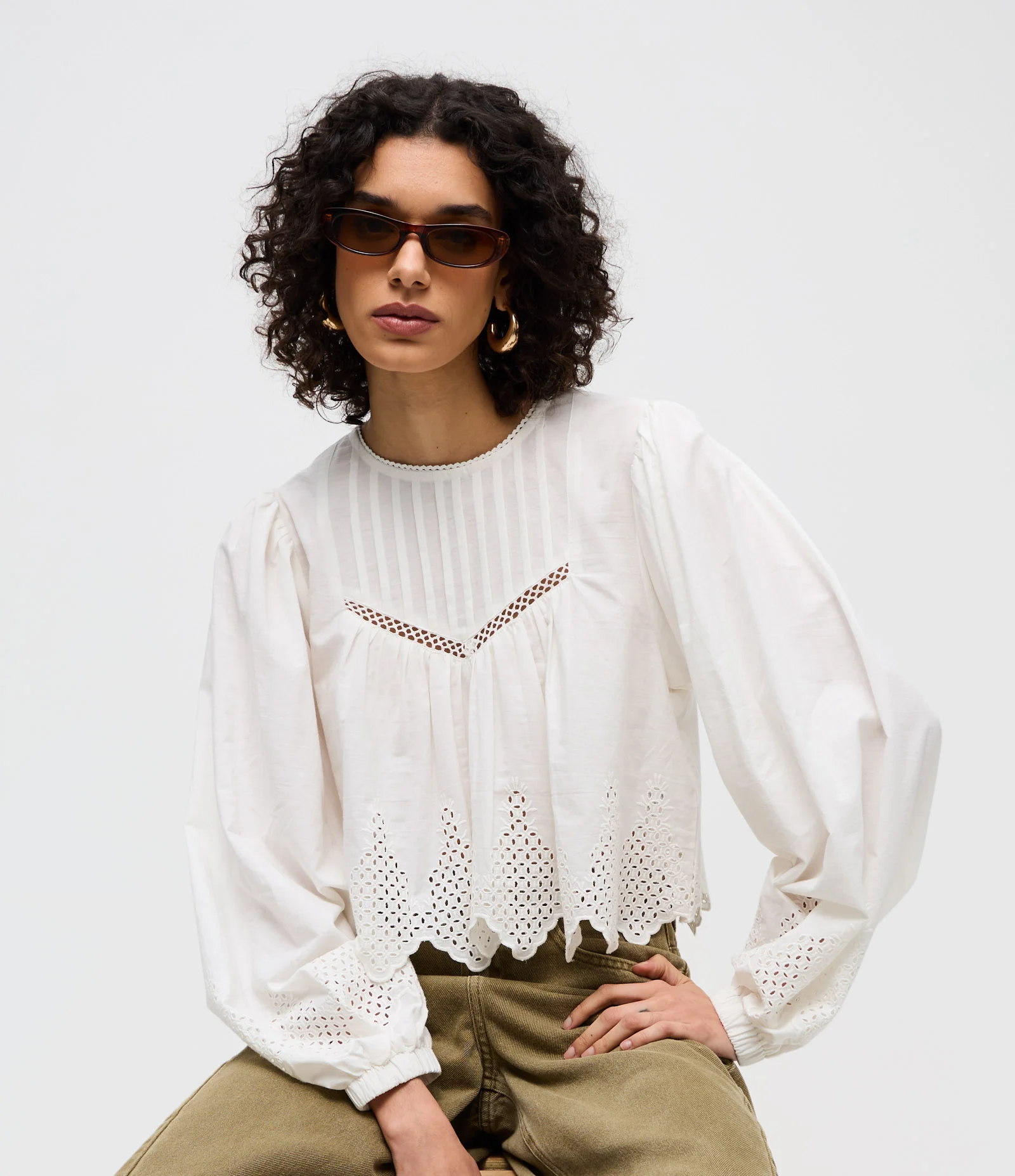 Blusa Bata em Tricoline com Bordados Branco 1