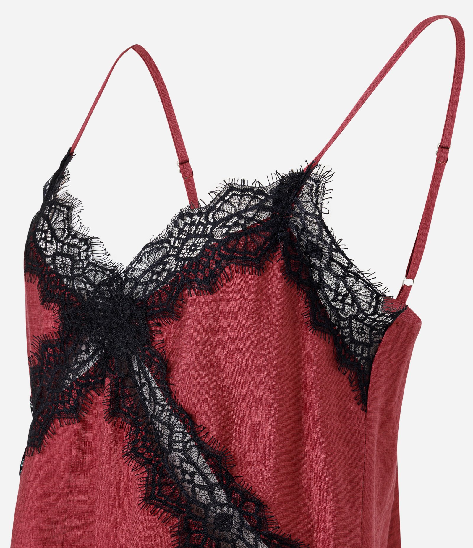 Blusa em Crepe com Alças Finas e Renda Cruzada no Busto Vermelho 5