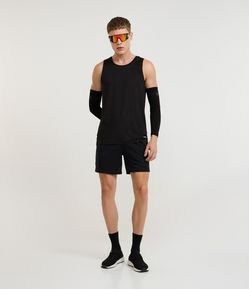 Bermuda Lisa em Microfibra com Textura de Furinhos