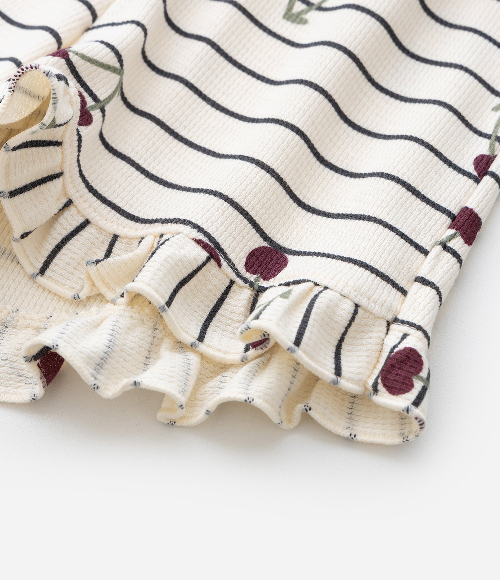 Conjunto Infantil em Algodão com Estampa Cereja Waffle – Tam 1 a 6 Anos Off White 9