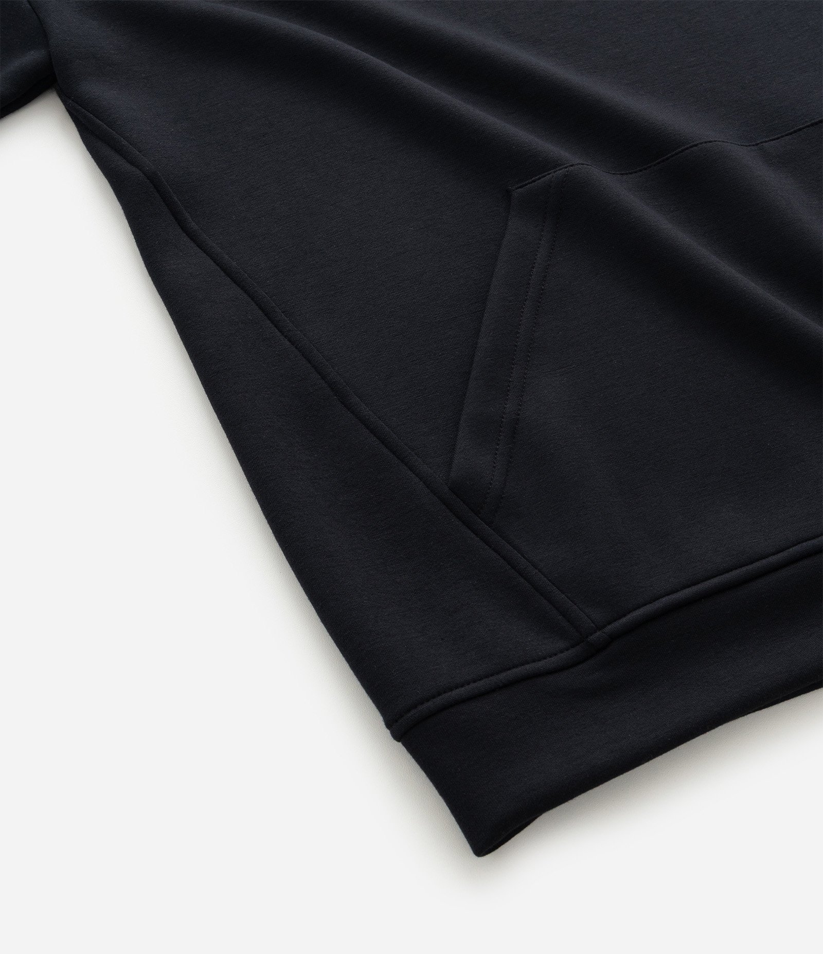 Camiseta Manga Curta com Capuz e Estampa Frontal - Tam 5 a 14 Anos Preto 4