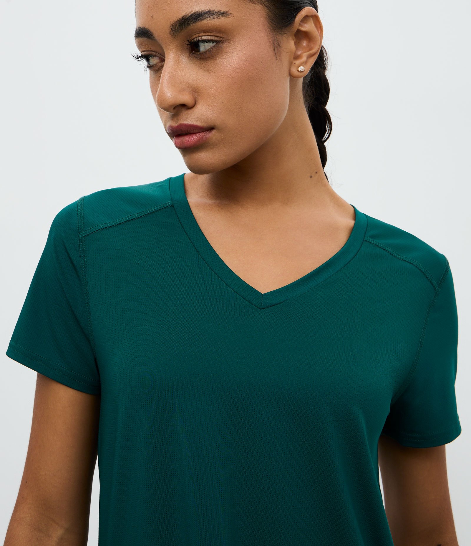 Camiseta Esportiva em Microfibra Furadinha com Barra Mullet Verde 3
