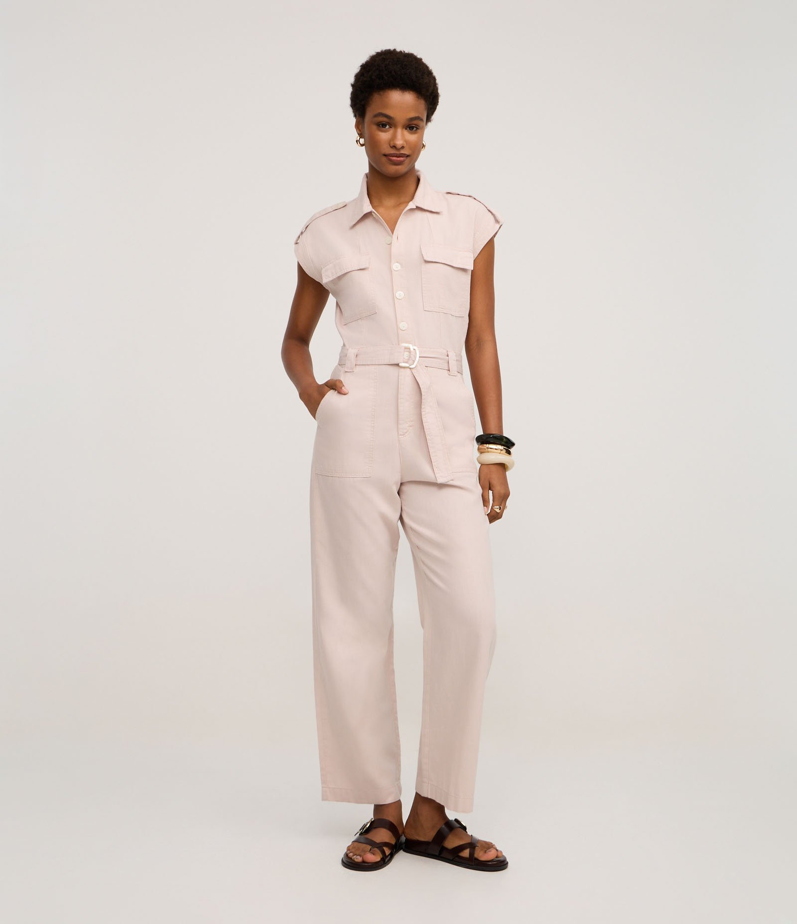 Macacão em Sarja com Abotoamento e Cinto Afivelado Rosa 2