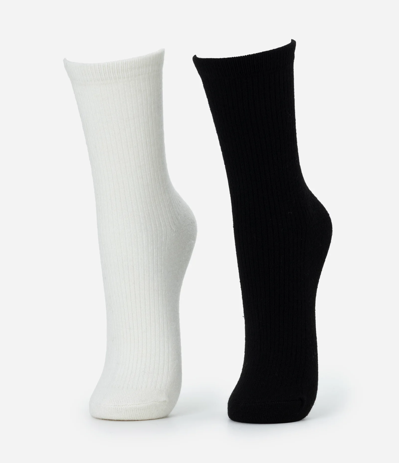 Kit 02 Meias Cano Médio com Cachemir Caneladas Braco/Preto 1