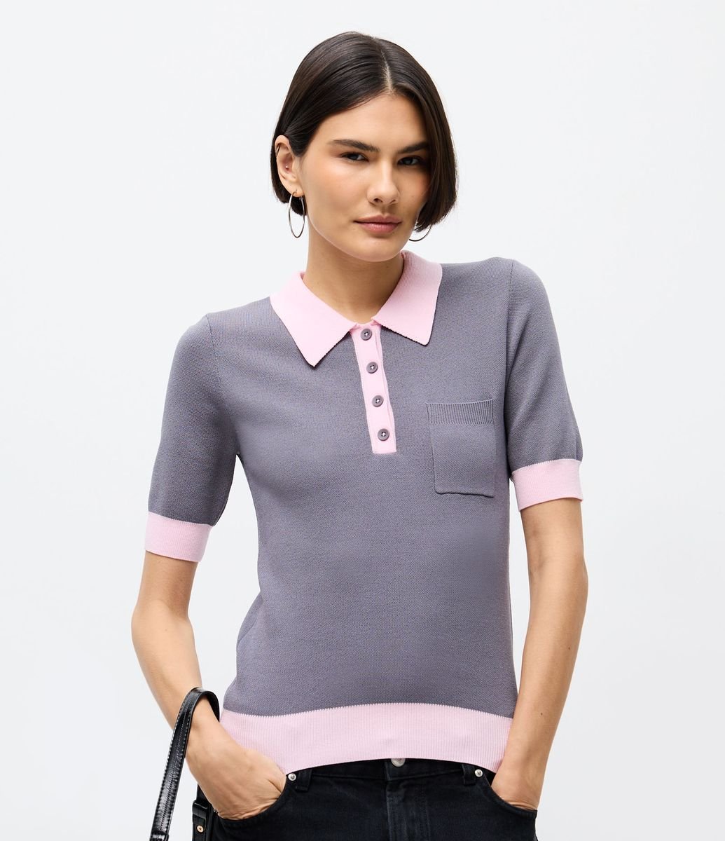 Blusa em Tricô com Gola Polo Cinza
