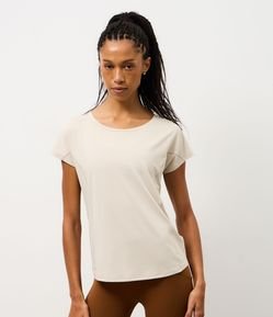 Camiseta Esportiva em Microfibra Texturizada