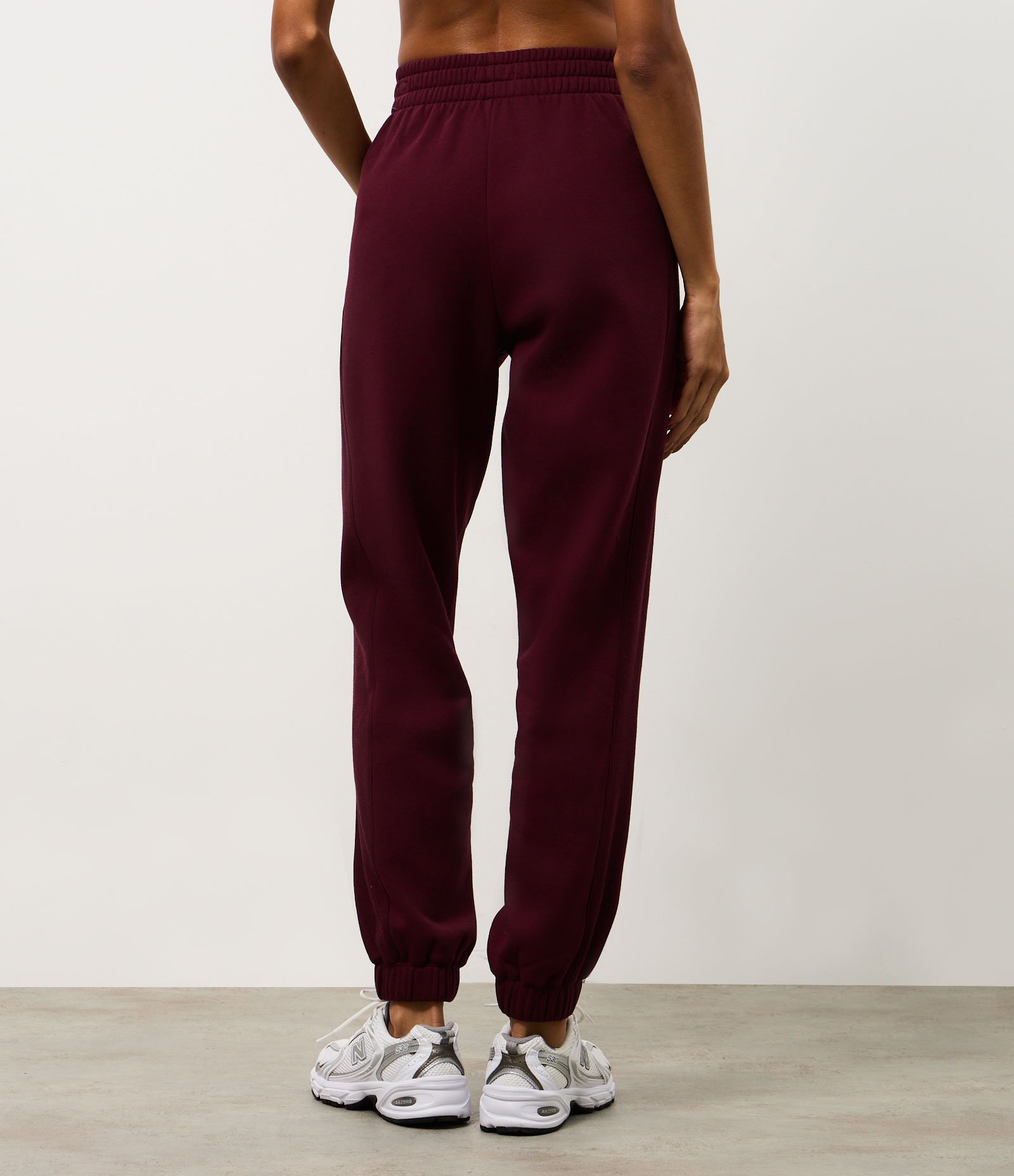 Calça Jogger Esportiva em Moletom com Recortes Canelados Vinho 4