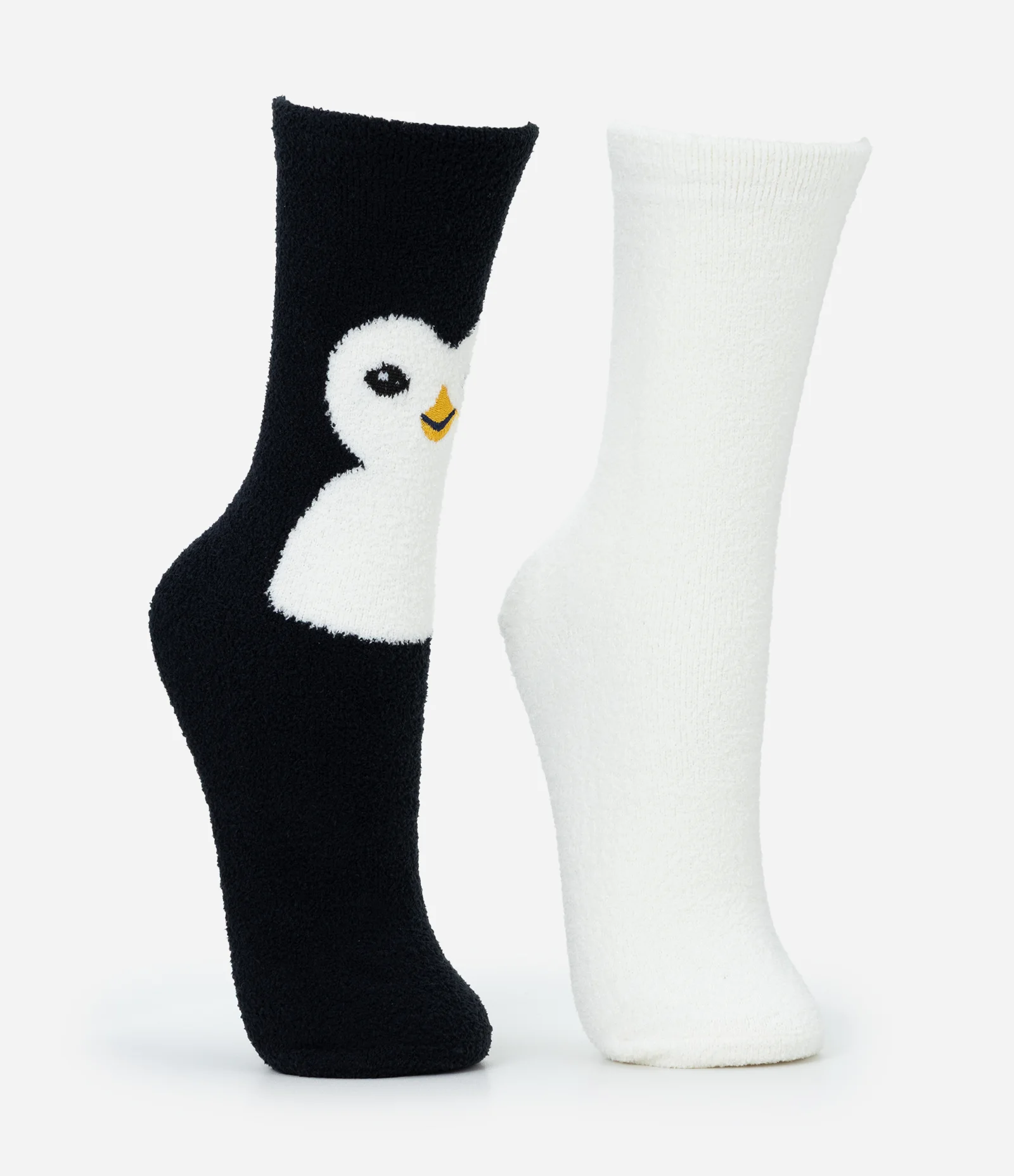 Kit 02 Meias Cano Alto em Chenille Pinguim Preto/Branco 2