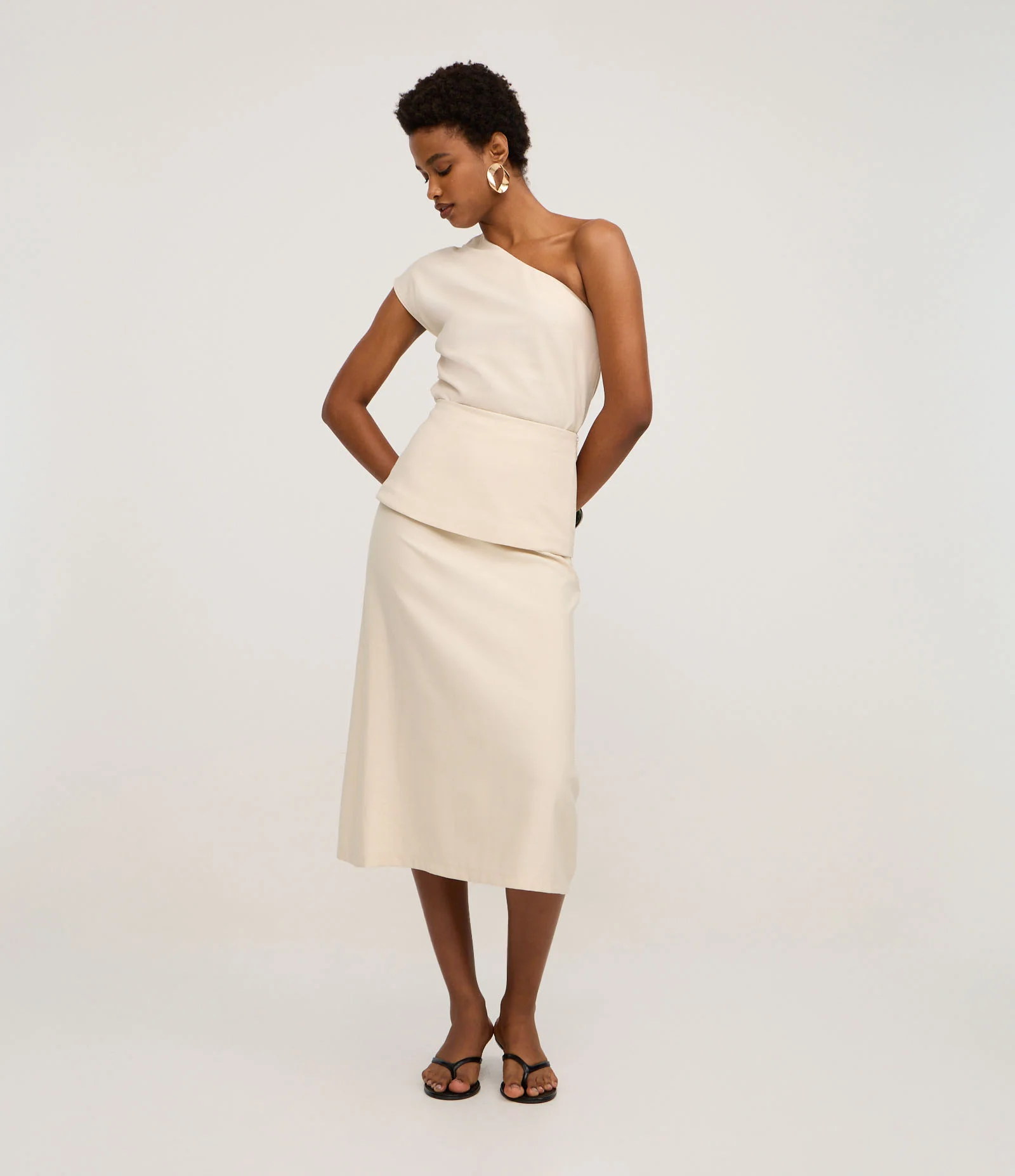 Saia Midi Evasê em Twill com Pala Sobreposta Bege 1