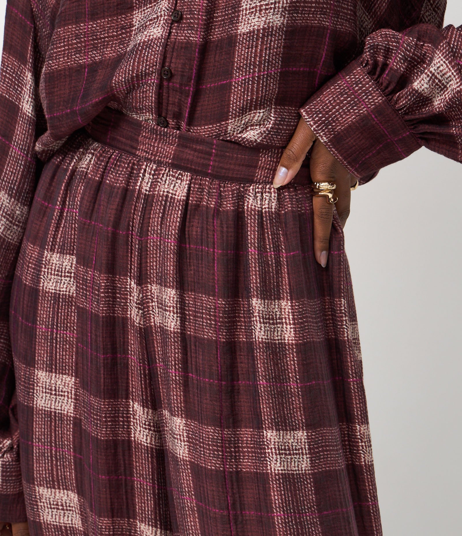 Calça Balloon em Chalis com Estampa Xadrez Bordô 5