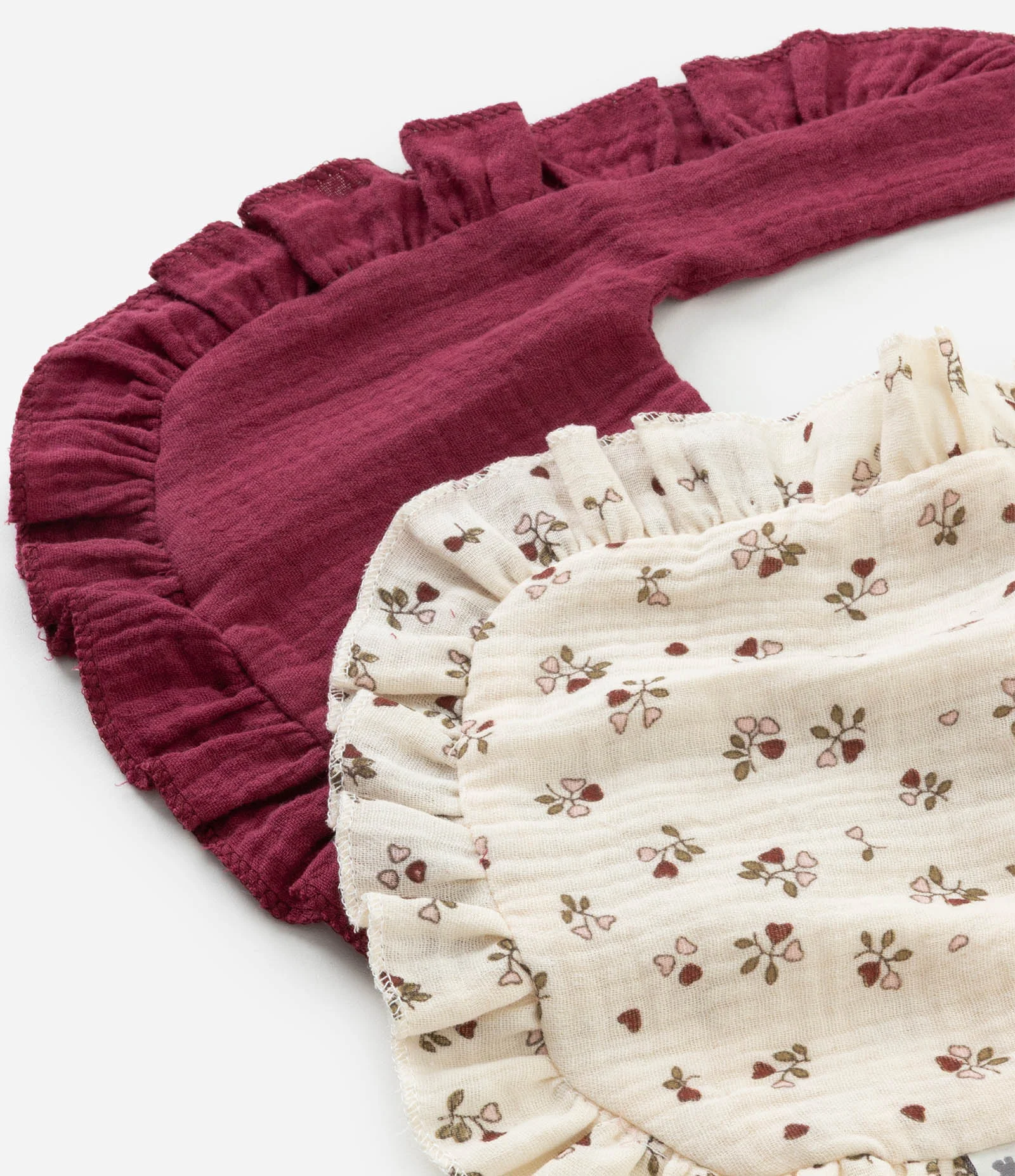 Kit 02 Babadores Infantil Floral – Tam Ú Vinho/Off-white 2