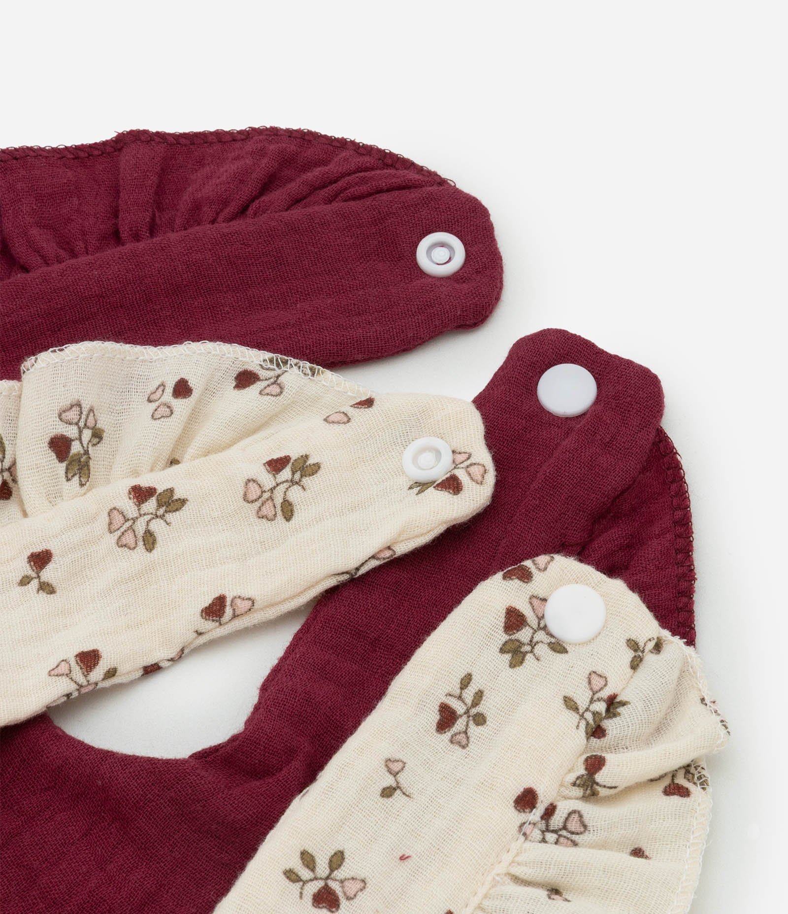 Kit 02 Babadores Infantil Floral – Tam Ú Vinho/Off-white 3