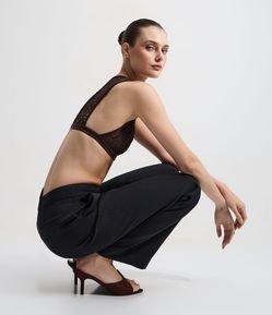 Sutiã Top Triângulo em Renda Floral