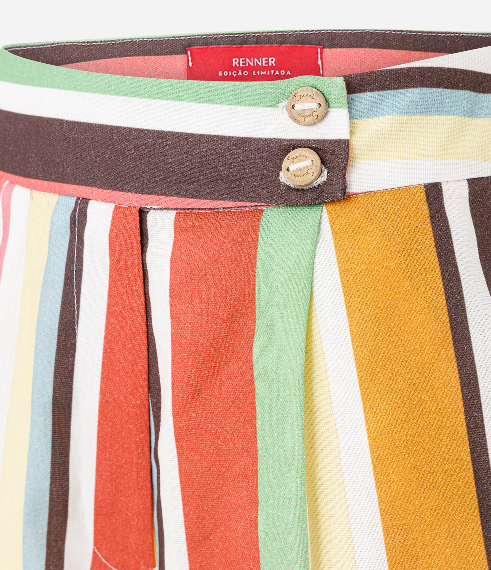 Bermuda Evasê Listrada em Viscolinho com Cintura Alta Multicores 6