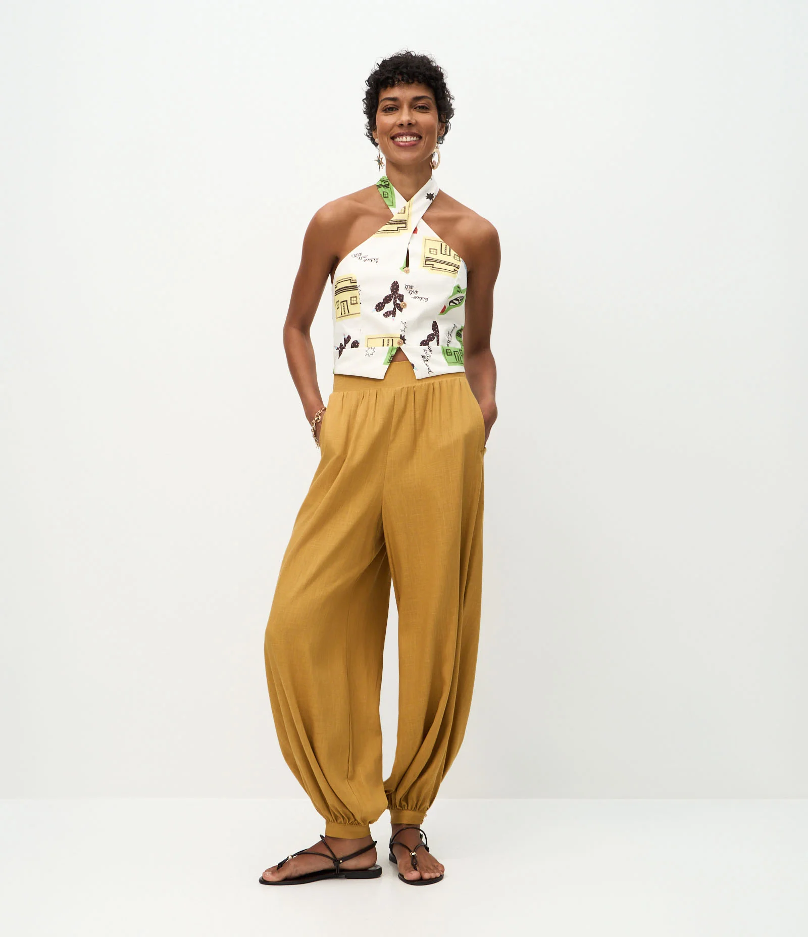 Blusa Cropped Frente Única em Viscolinho com Estampa de Ícones Off White 2