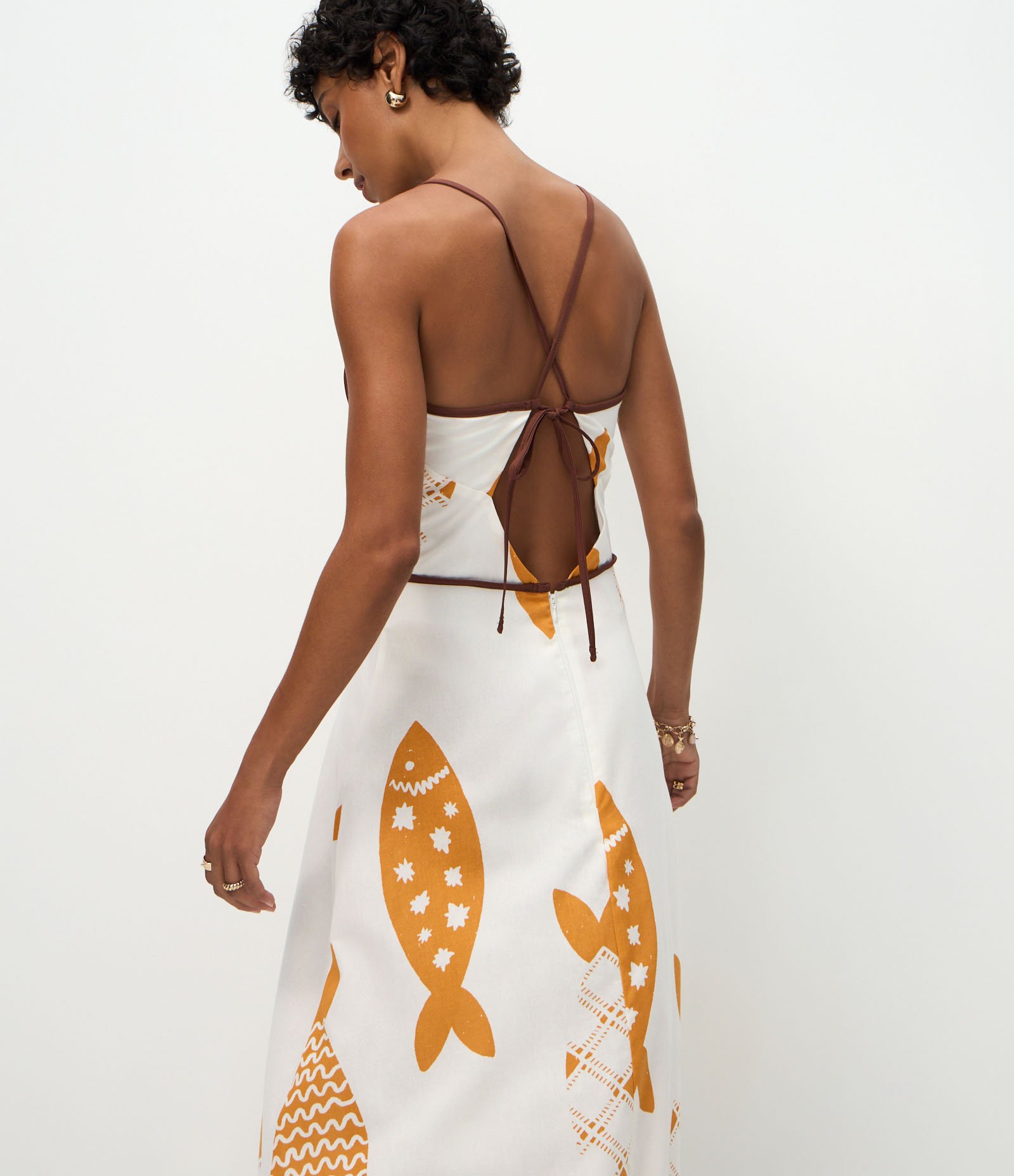 Vestido Evasê em Viscolinho com Vazados e Estampa de Peixe Off White 4