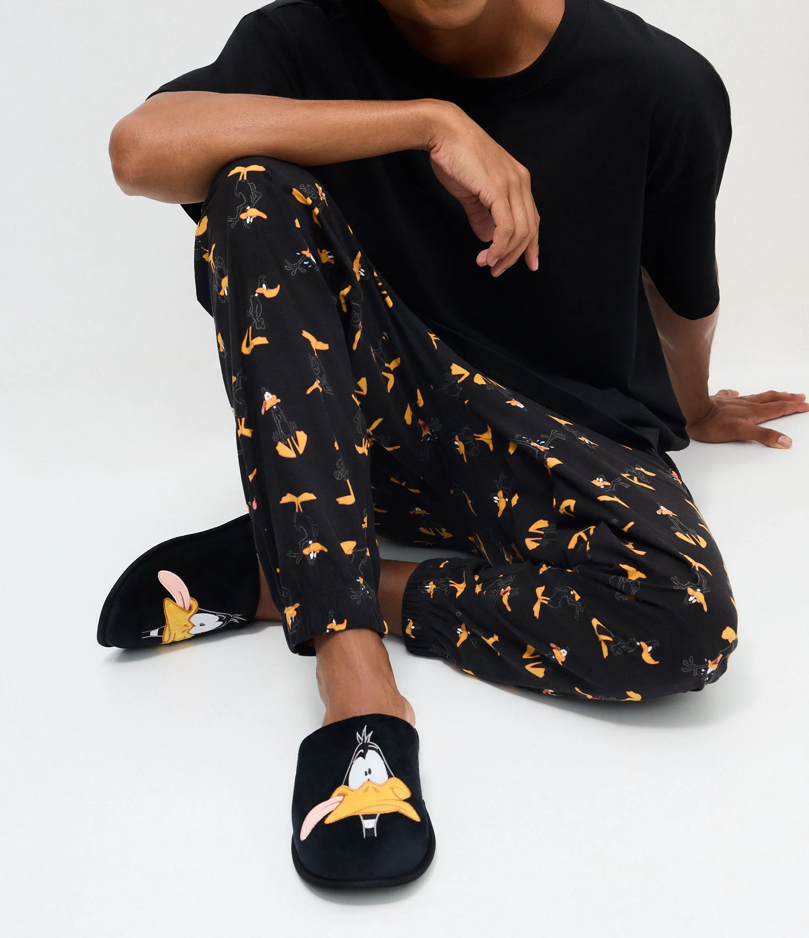 Pantufa Chinelo com Estampa do Patolino Preto 1