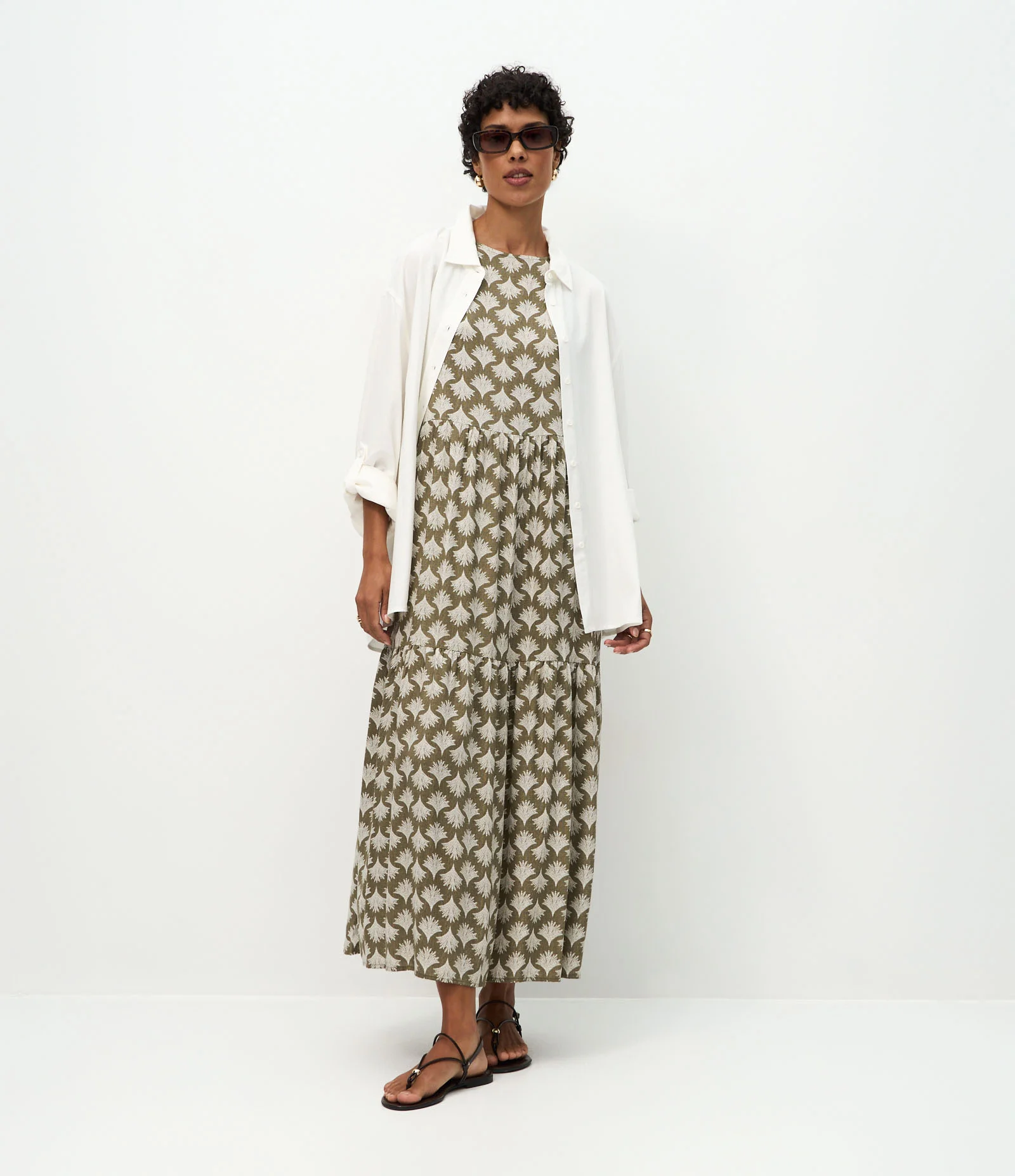 Vestido Evasê em Viscose sem Manga Cinza 1