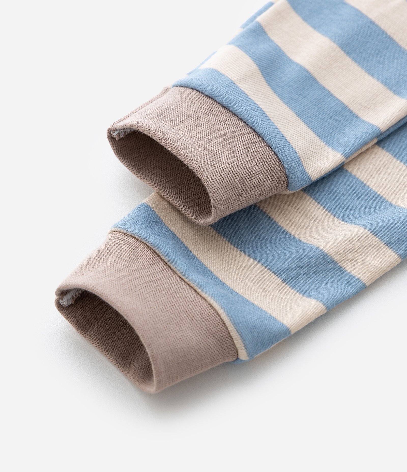 Pijama Infantil com Estampa Bluey e Bingo – Tam 2 a 8 Anos Marrom/Azul 7