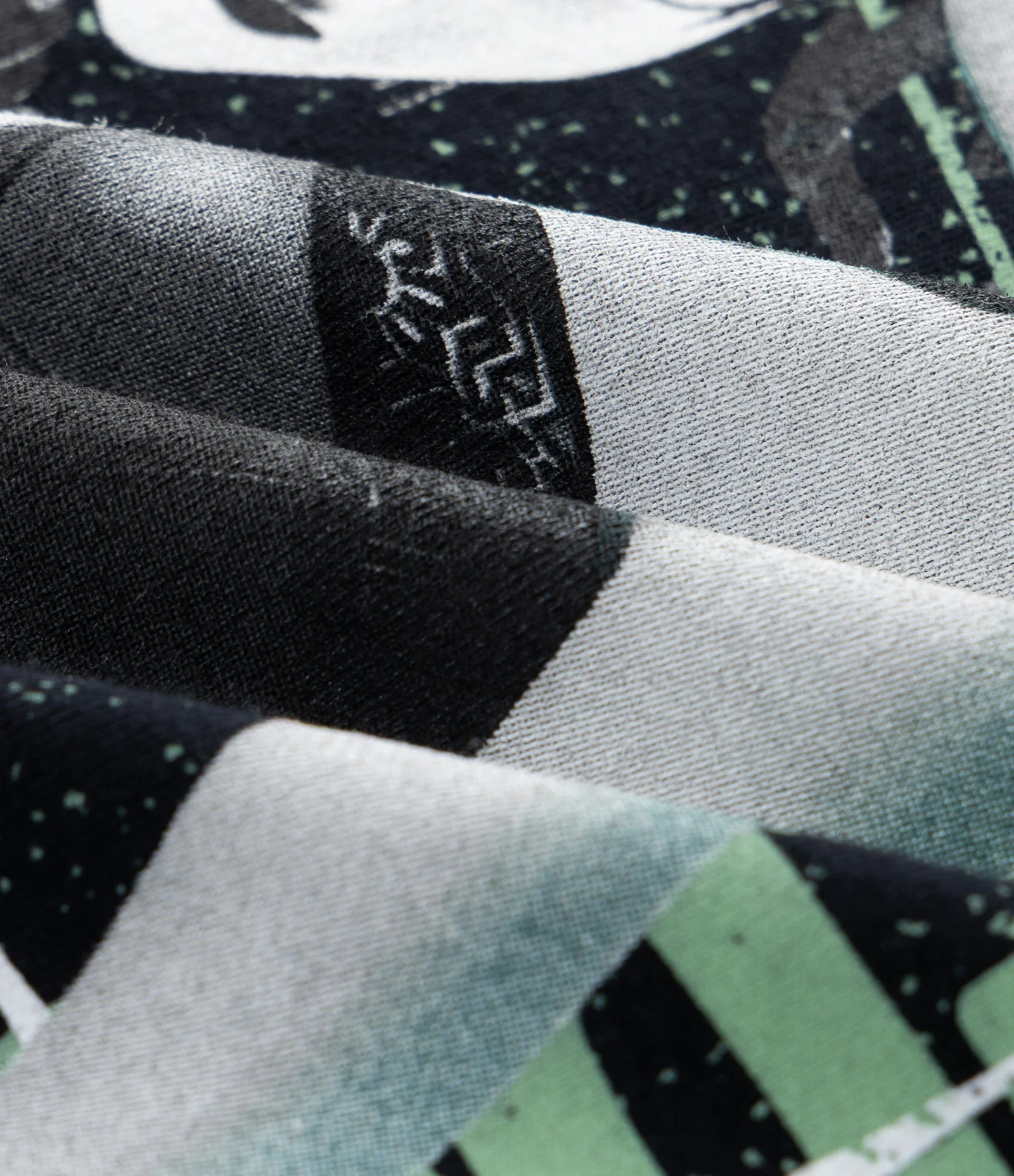 Camiseta Infantil com Estampa Huntrix Guerreiras do K-pop – Tam 5 a 16 Preto 3