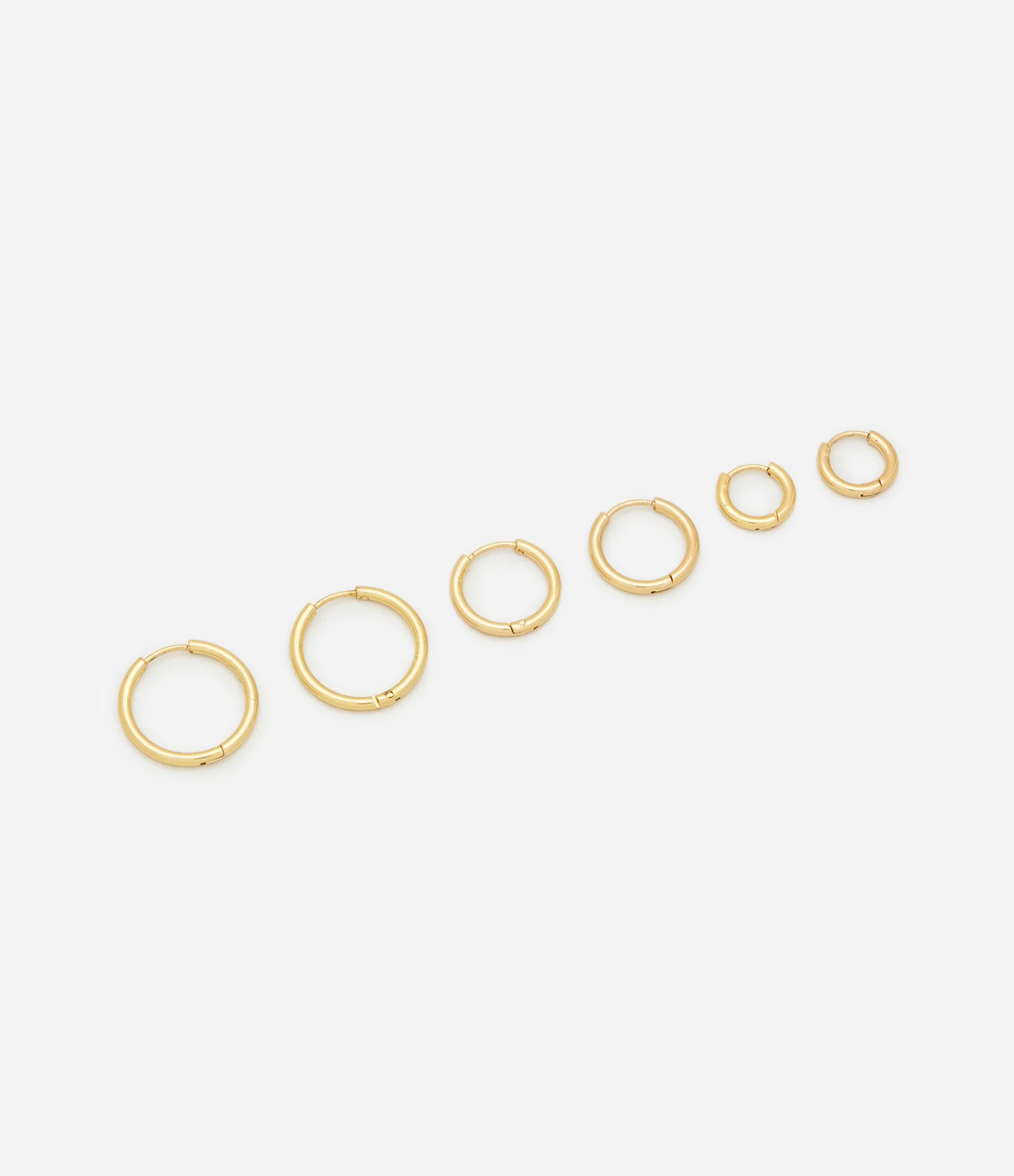 Kit 03 Argolas de Aço Inoxidável a Prova D'água com Tamanhos Gradativos Dourado 1