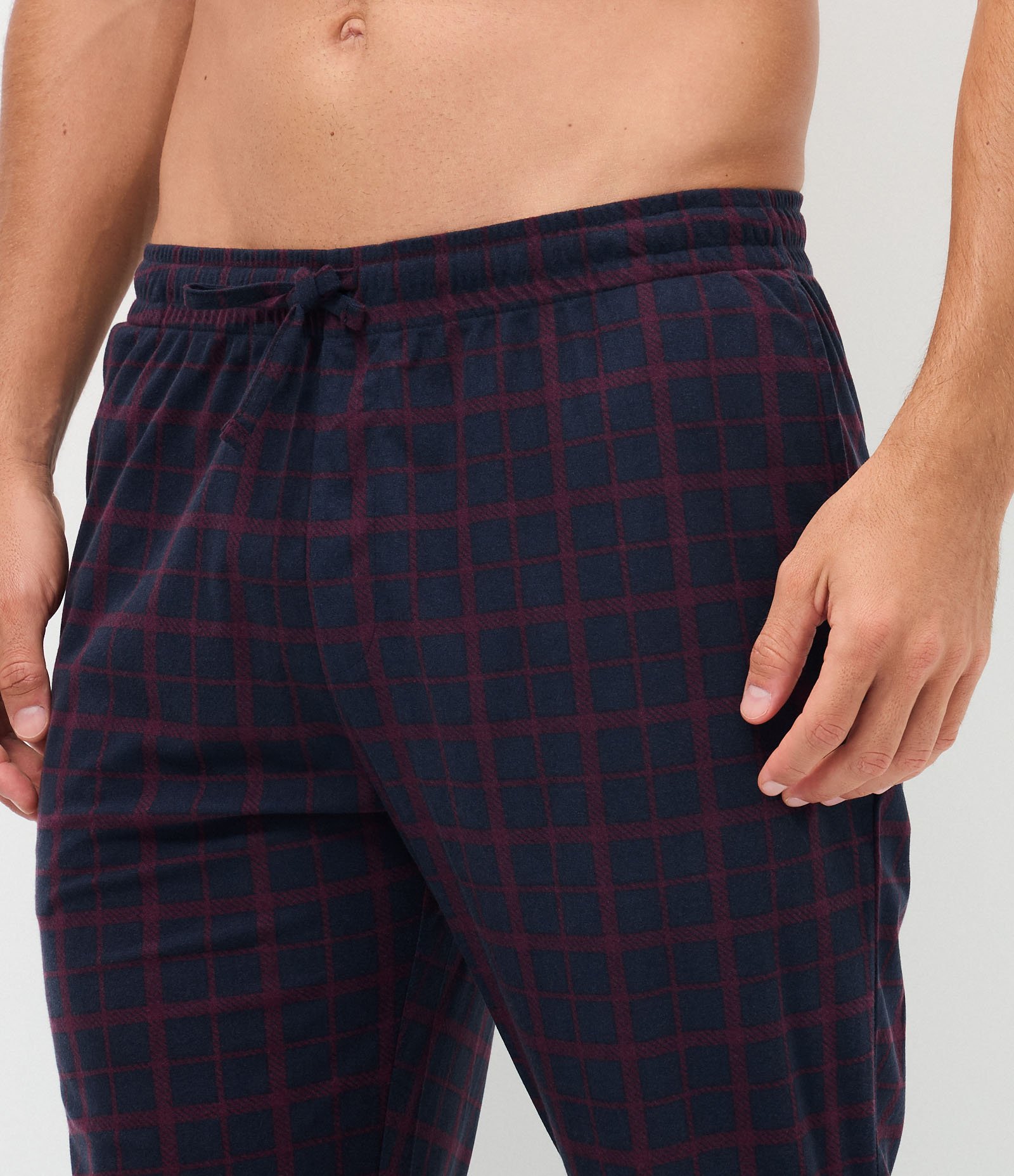 Calça de Pijama Jogger em Plush Xadrez Vermelho 4