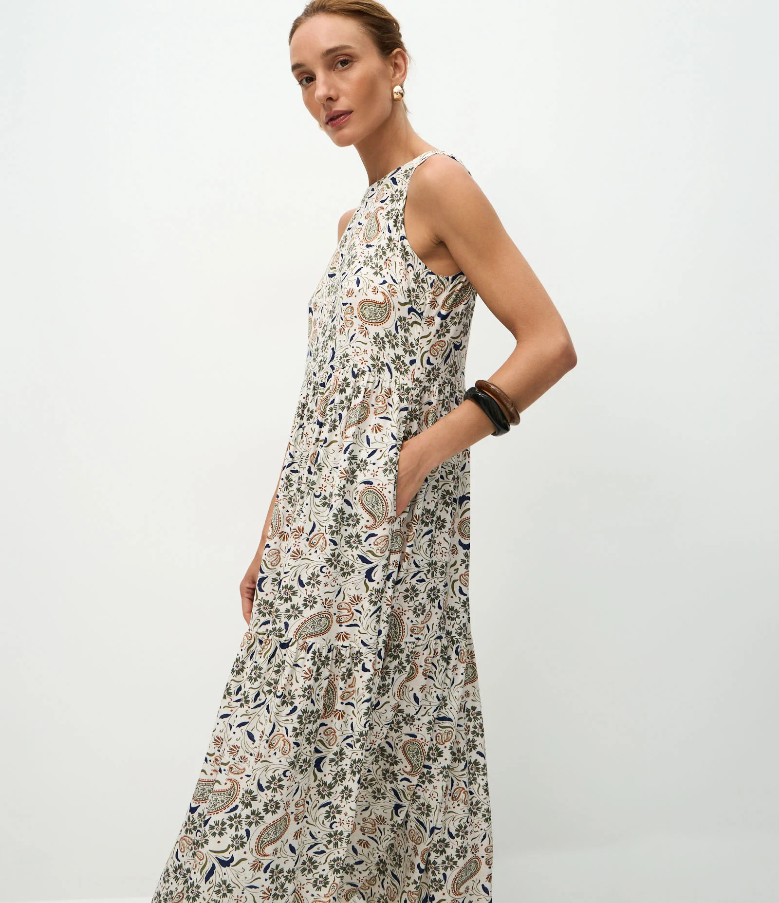 Vestido Longo em Viscose com Estampa Floral Branco 2
