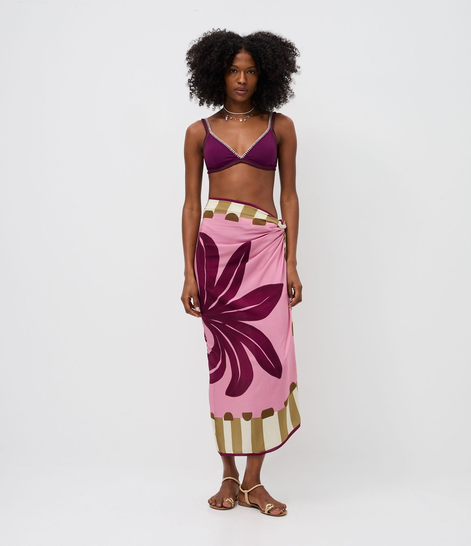 Canga de Praia em Viscose com Estampa de Coqueiro Rosa 1