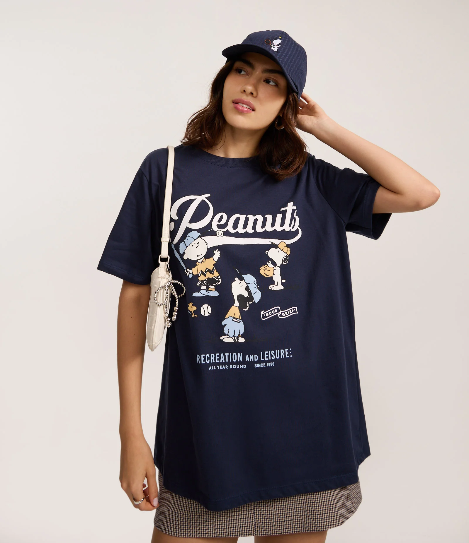 ぬーぴー Camiseta em Algodão com Estampa Snoopy Peanuts Azul