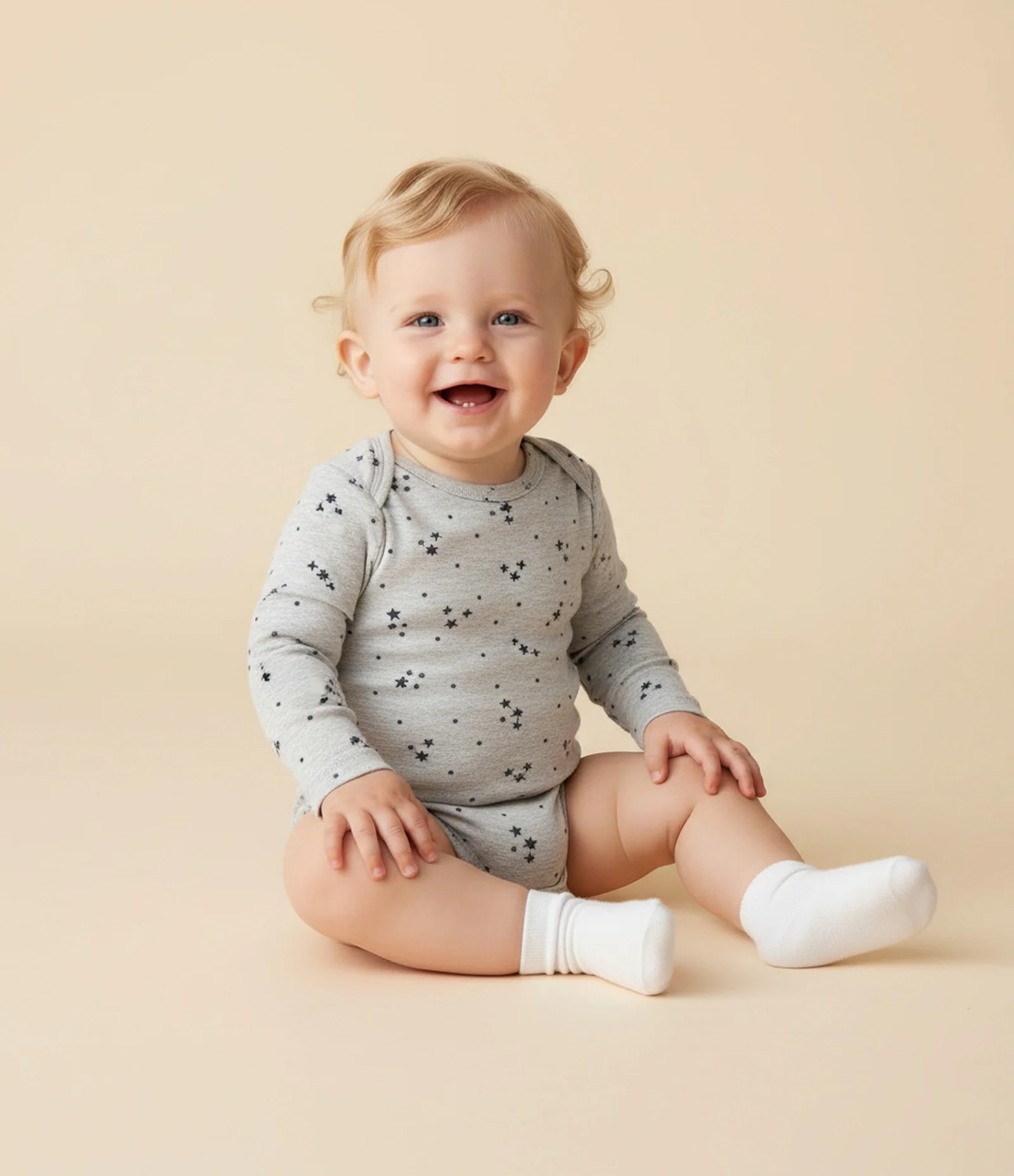 Body Infantil com Estampa Estrelas – Tam RN a 18 Meses Cinza Mescla 1