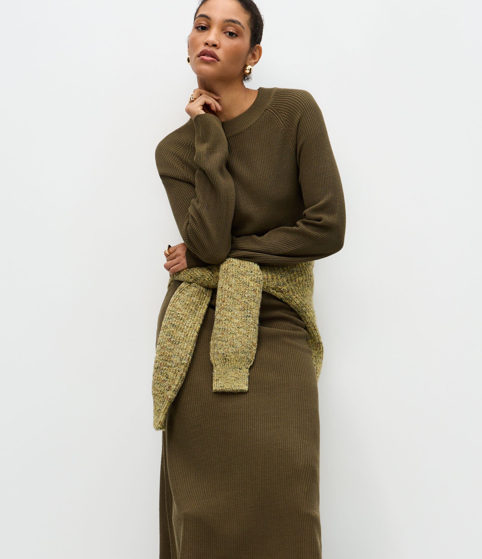 Vestido Midi em Tricô com Manga Longa Verde 2