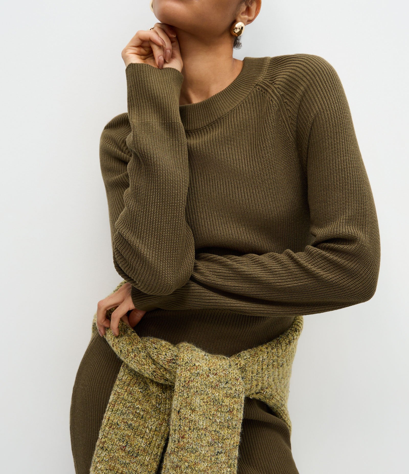 Vestido Midi em Tricô com Manga Longa Verde 4