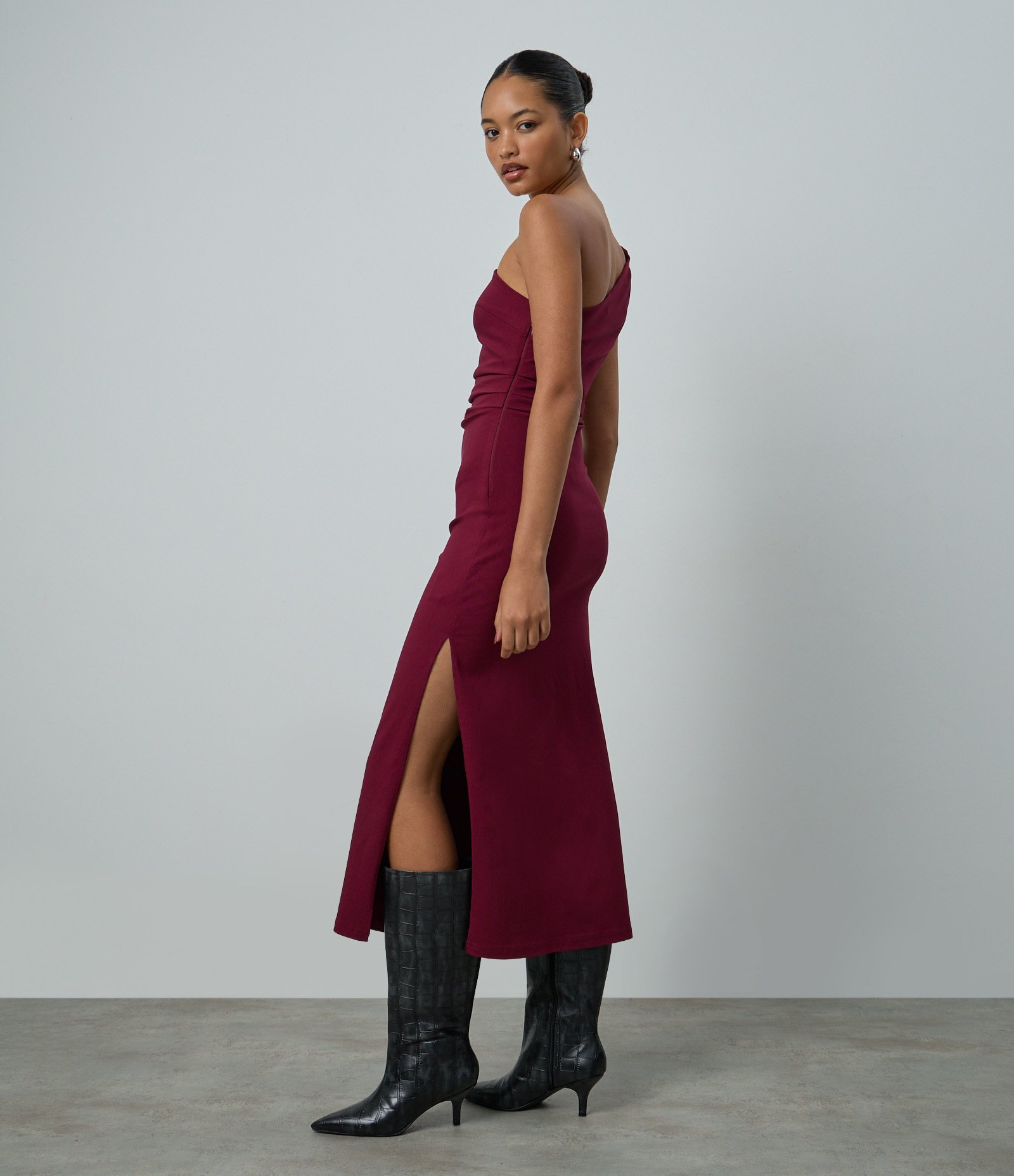 Vestido Midi Ombro Único em Bengaline Vinho 1