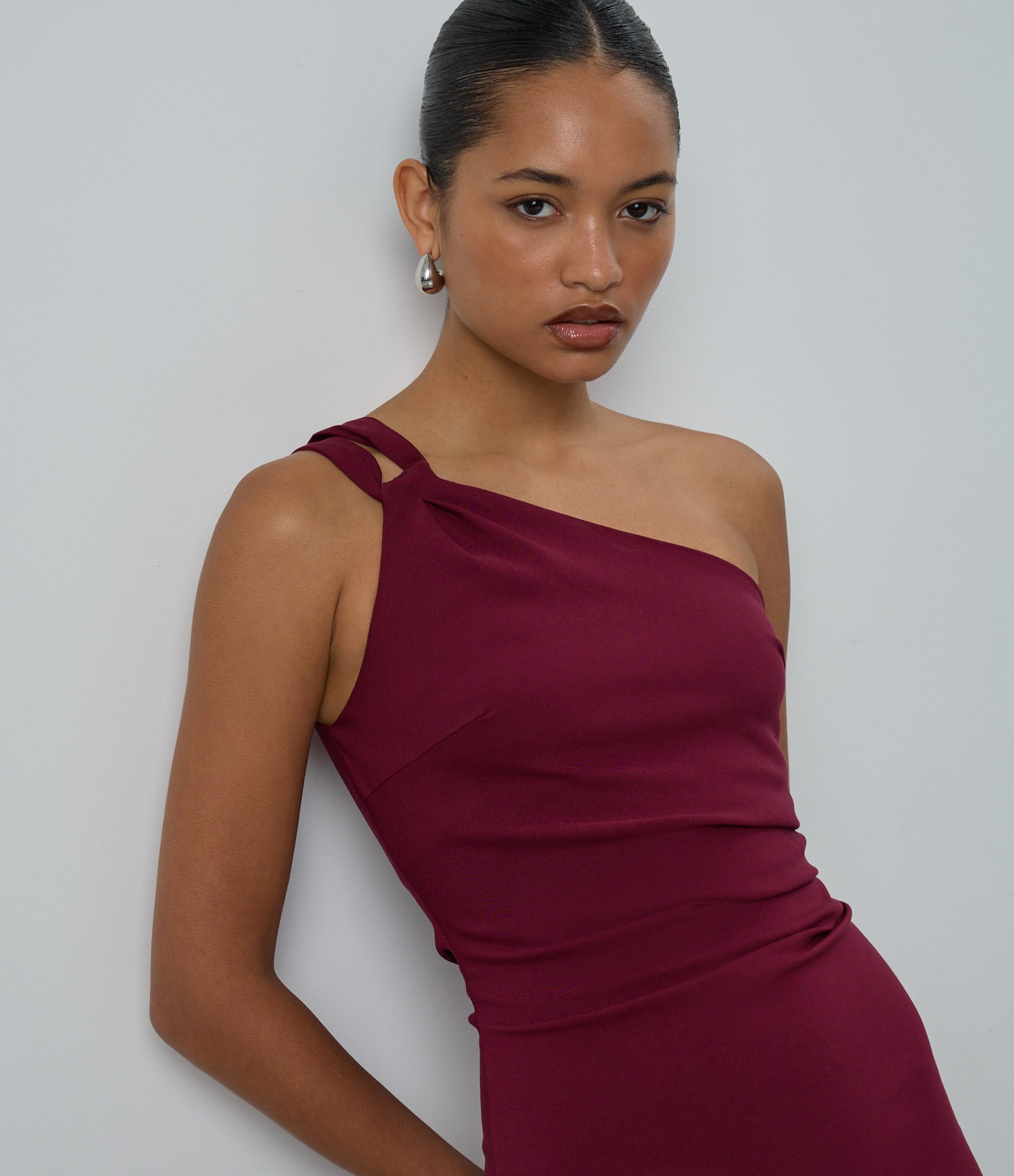 Vestido Midi Ombro Único em Bengaline Vinho 3