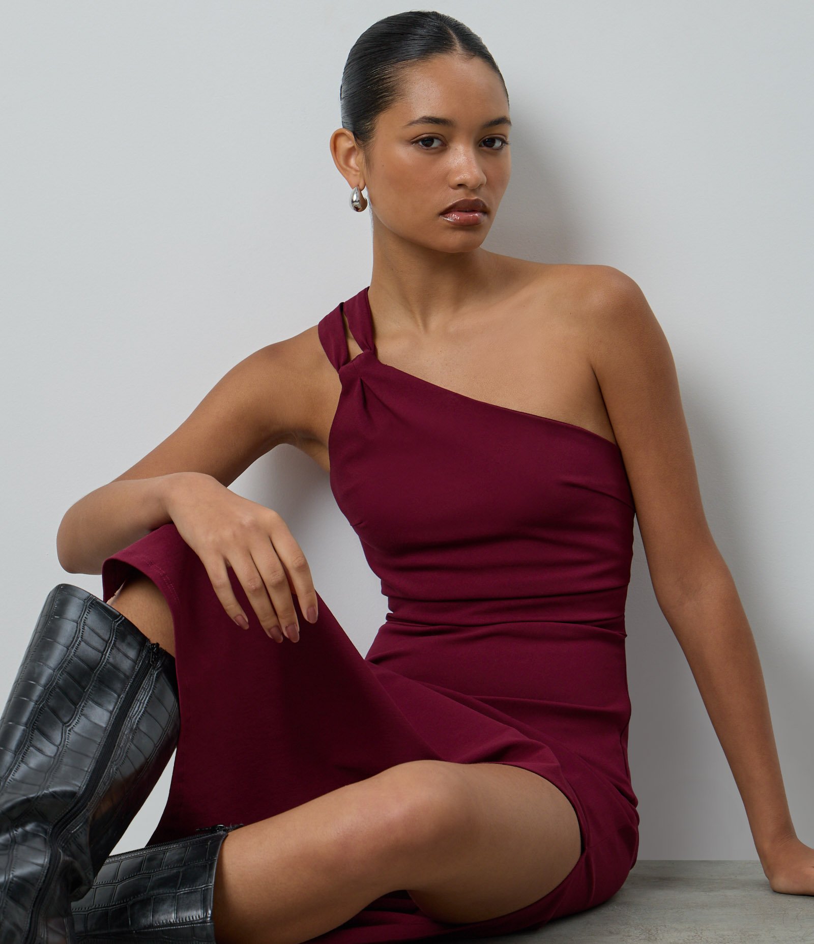 Vestido Midi Ombro Único em Bengaline Vinho 4