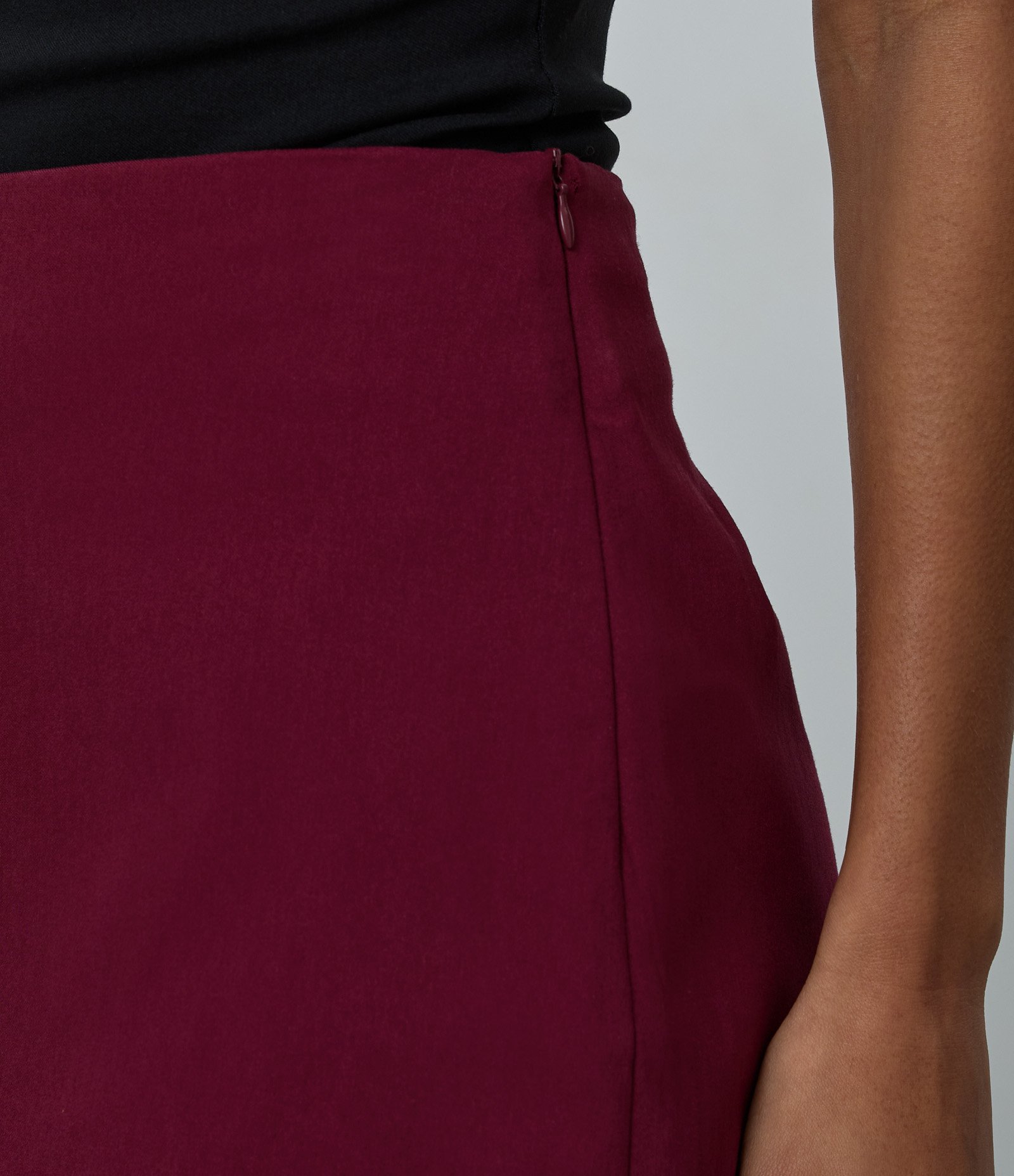 Short Saia em Bengaline com Sobreposição Bordo 3