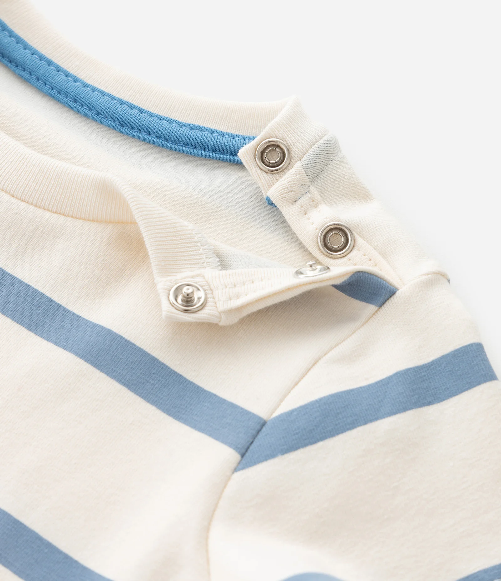 Macaquinho Infantil Listrado com Leão nos Joelhos – Tam RN a 18 Meses Off White 4