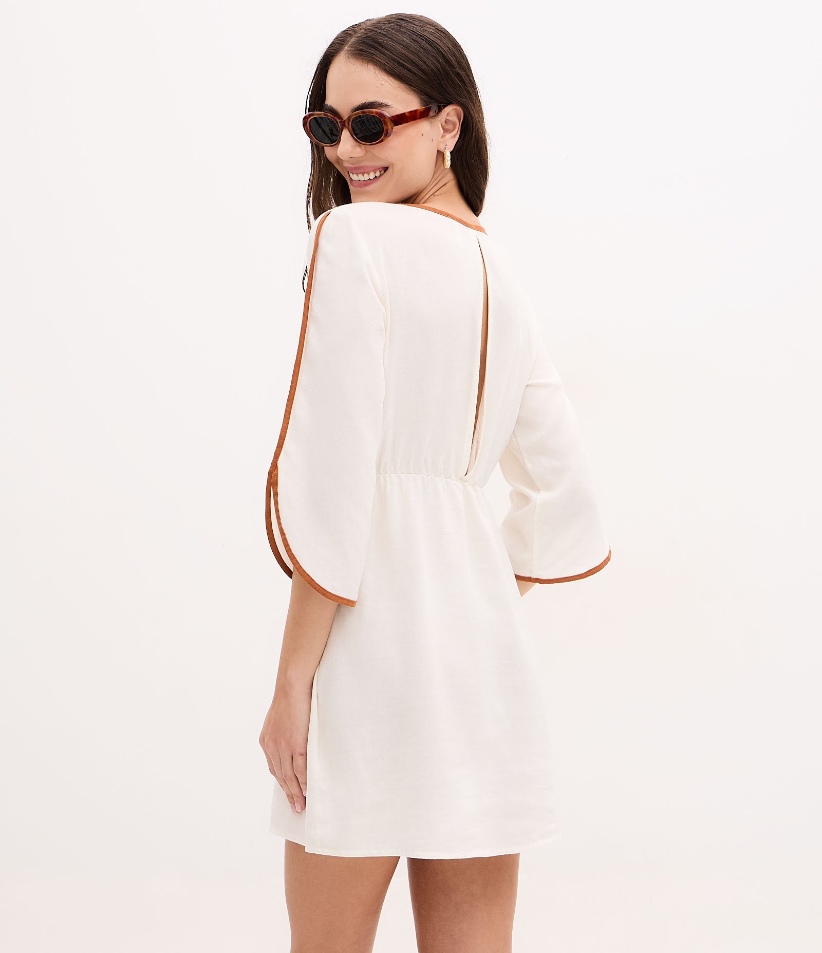 Saída de Praia Vestido em Viscolinho com Manga 3/4 Branco 4