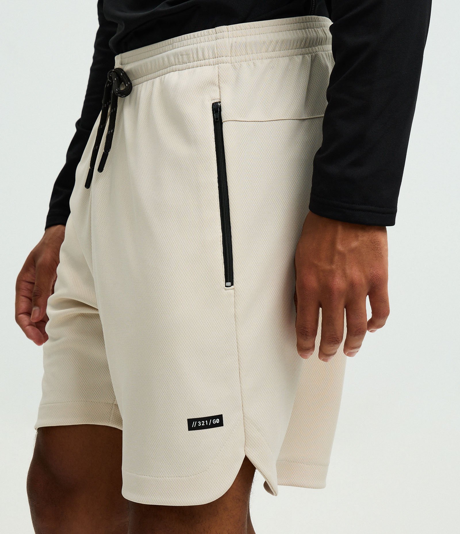 Bermuda Esportiva com Tecnologia Dry Off White 3