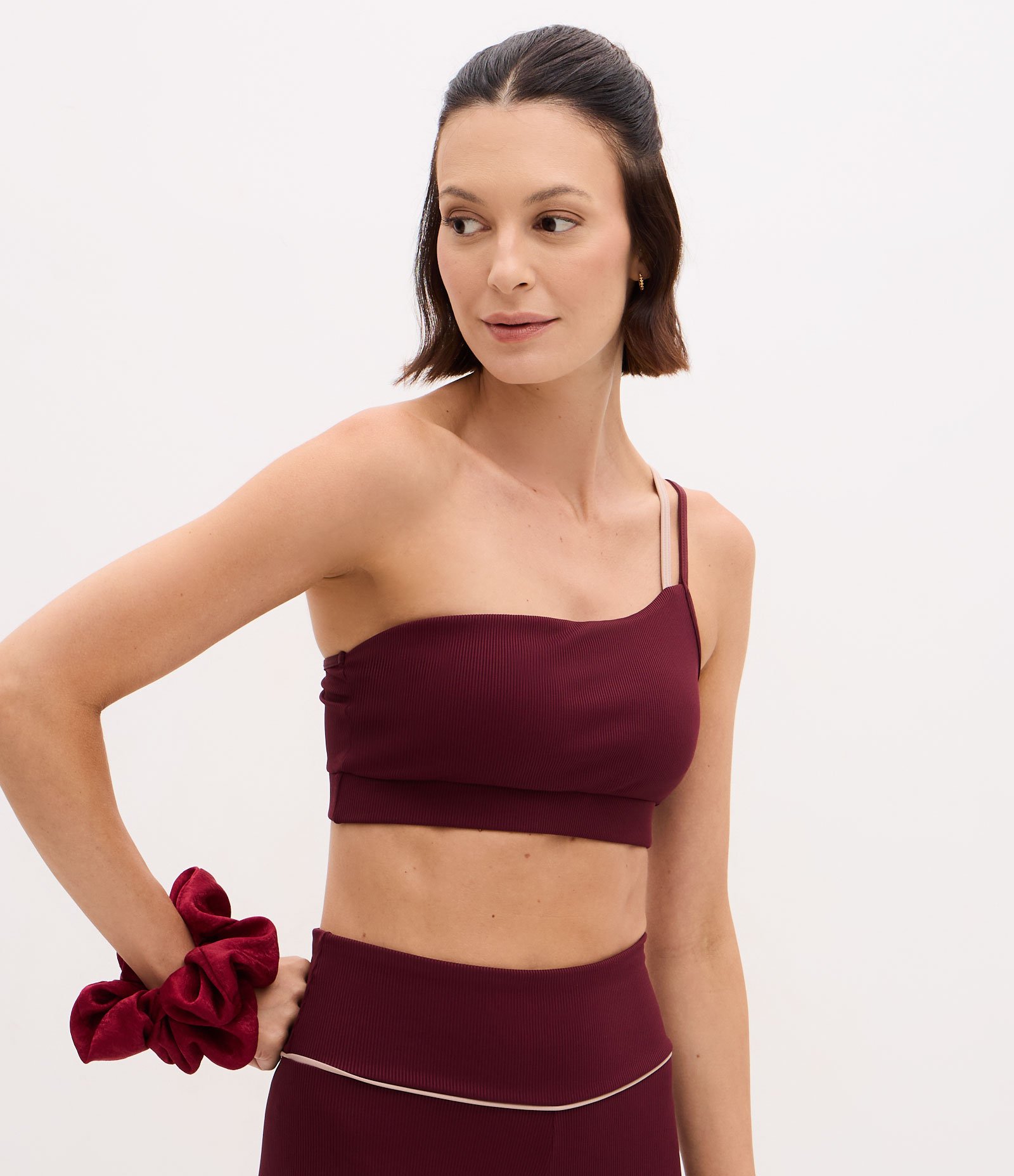 Top Ombro Único Esportivo em Microfibra Canelada Vinho 2