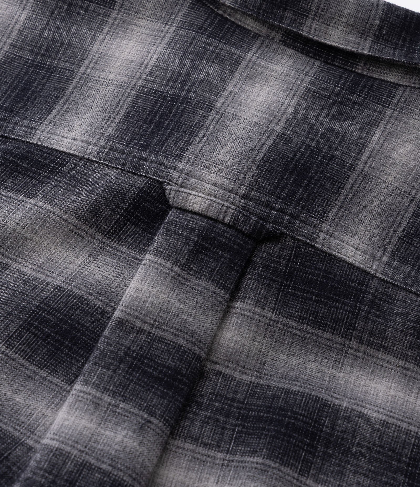 Camisa Comfort em Flanela com Estampa Xadrez Cinza 8