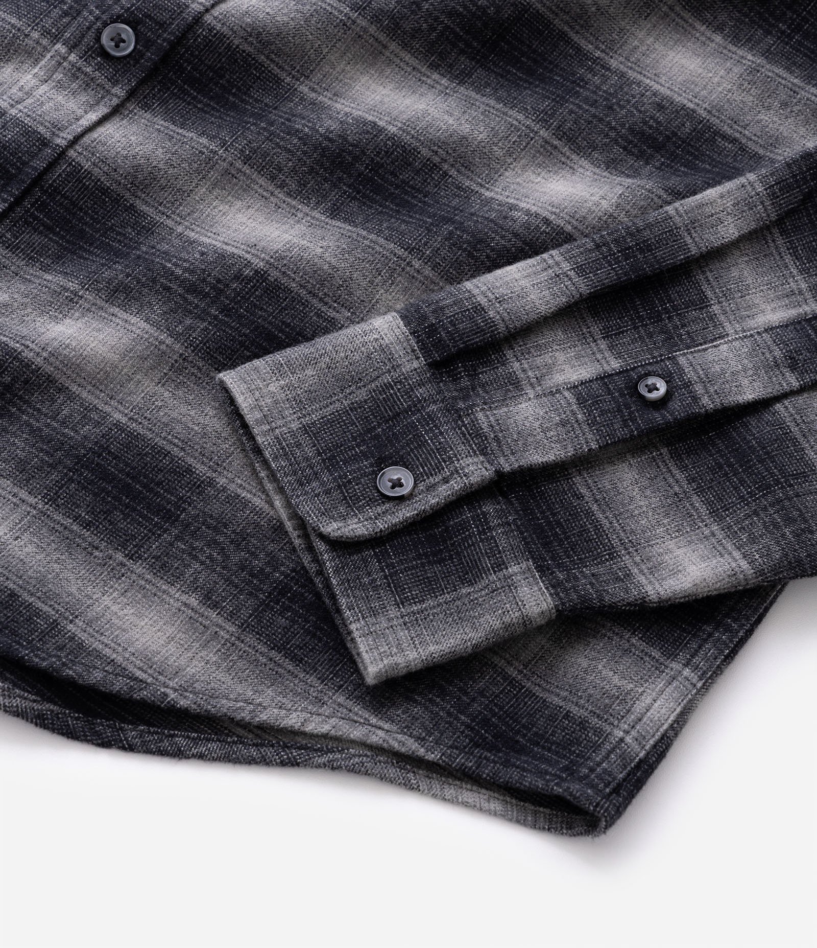 Camisa Comfort em Flanela com Estampa Xadrez Cinza 10