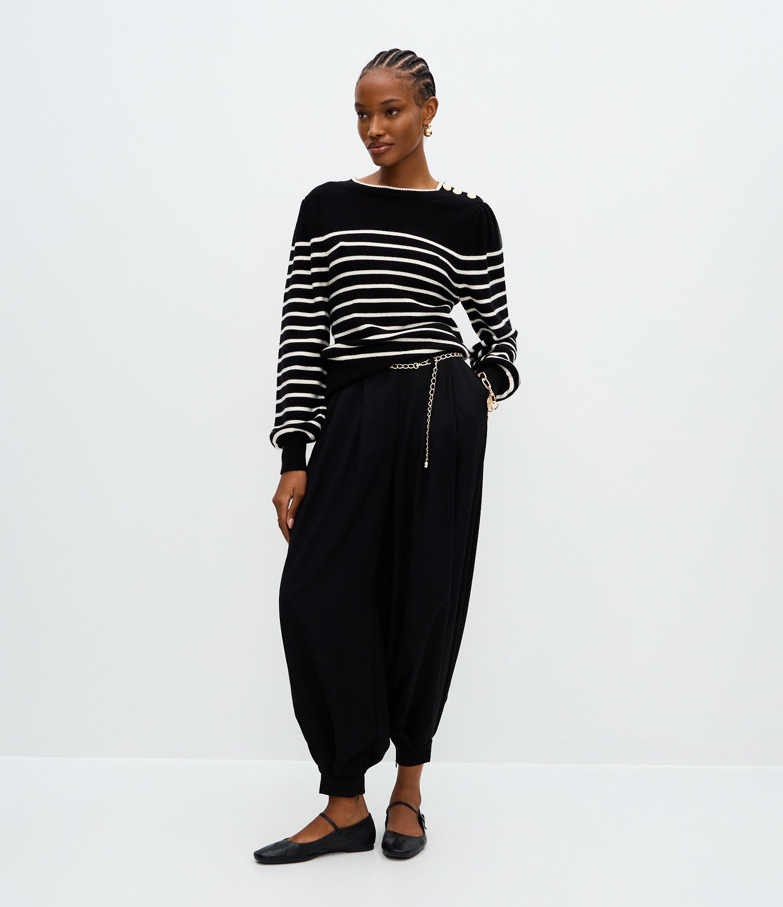 Suéter em Tricô com Estampa Listrada e Botões no Ombro Preto 2