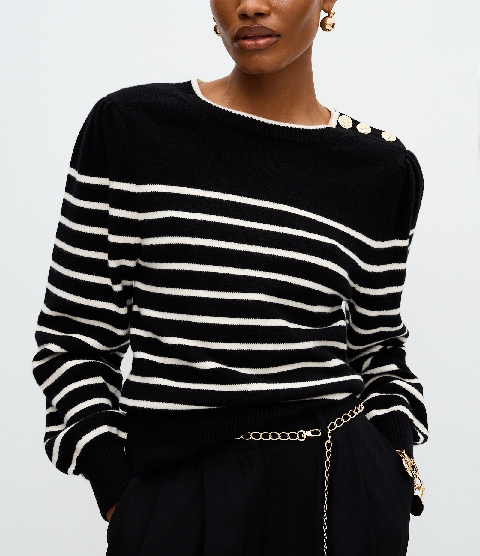 Suéter em Tricô com Estampa Listrada e Botões no Ombro Preto 4