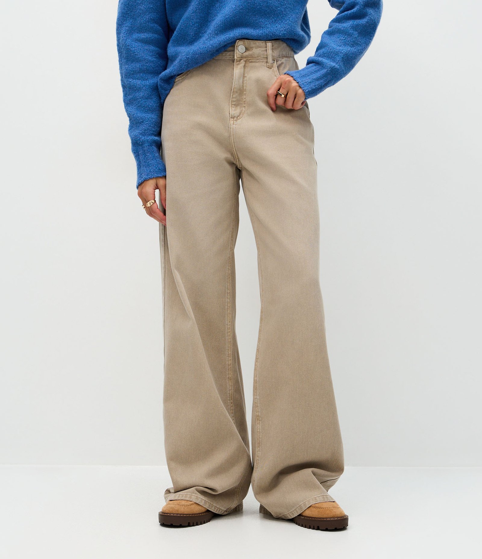 Calça Jeans Wide Leg Cationizada com Cintura Alta Bege 3