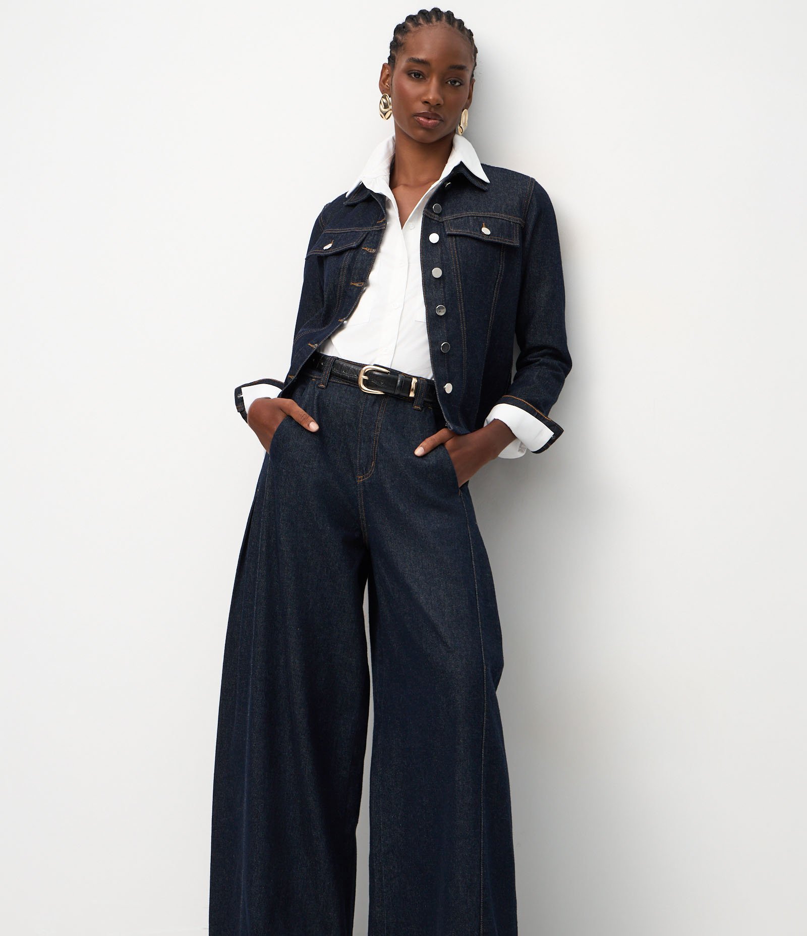 Calça Pantalona em Jeans com Cintura Alta Azul Escuro 2