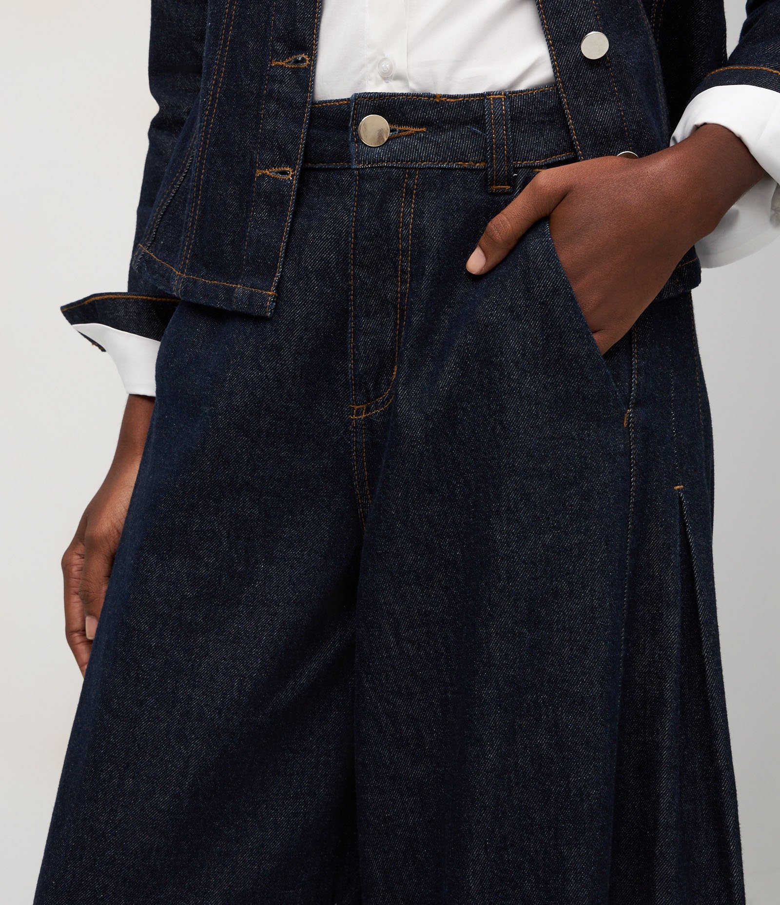 Calça Pantalona em Jeans com Cintura Alta Azul Escuro 4