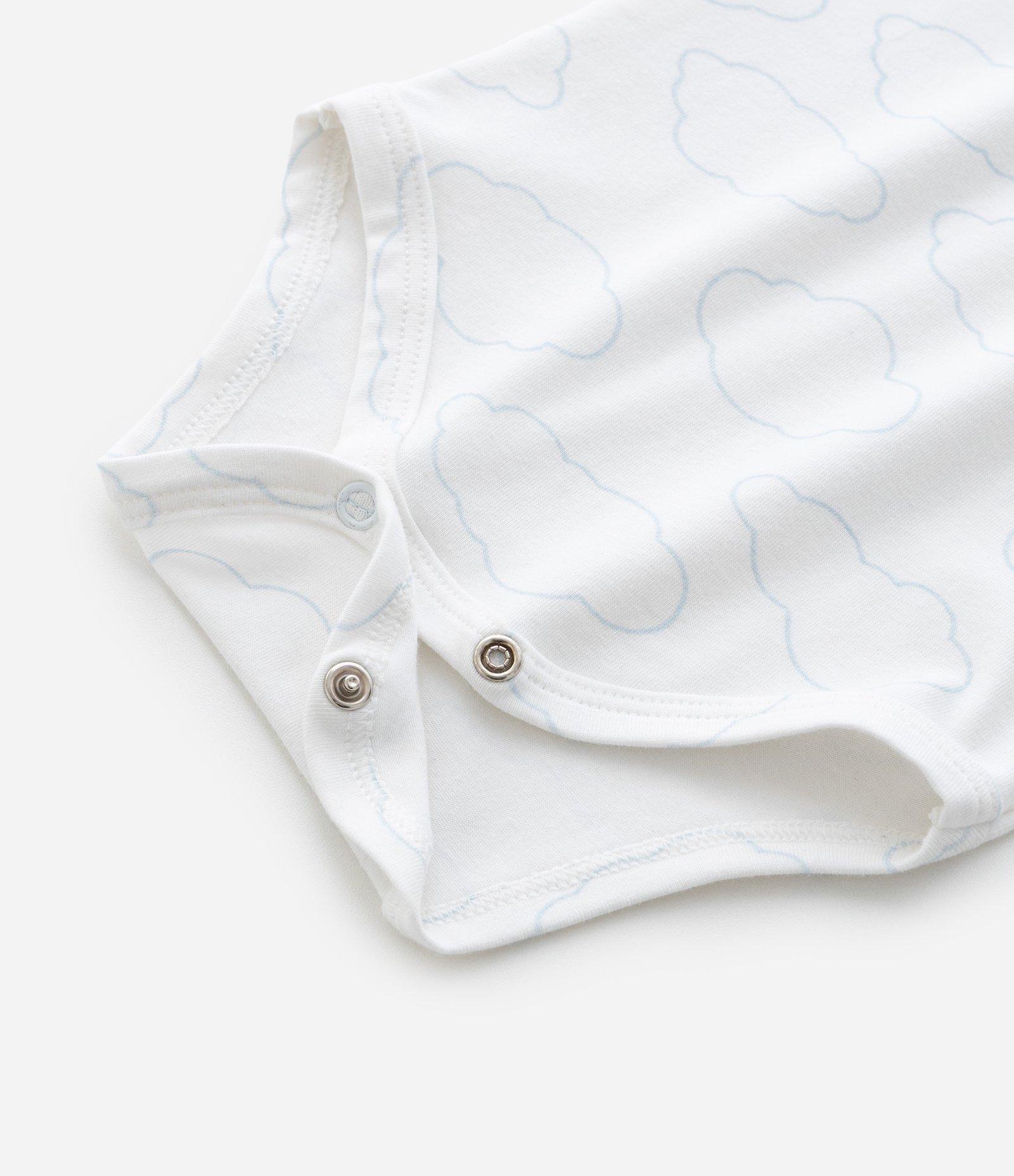 Body Infantil com Estampa de Nuvens – Tam RN a 18 Meses Branco 5