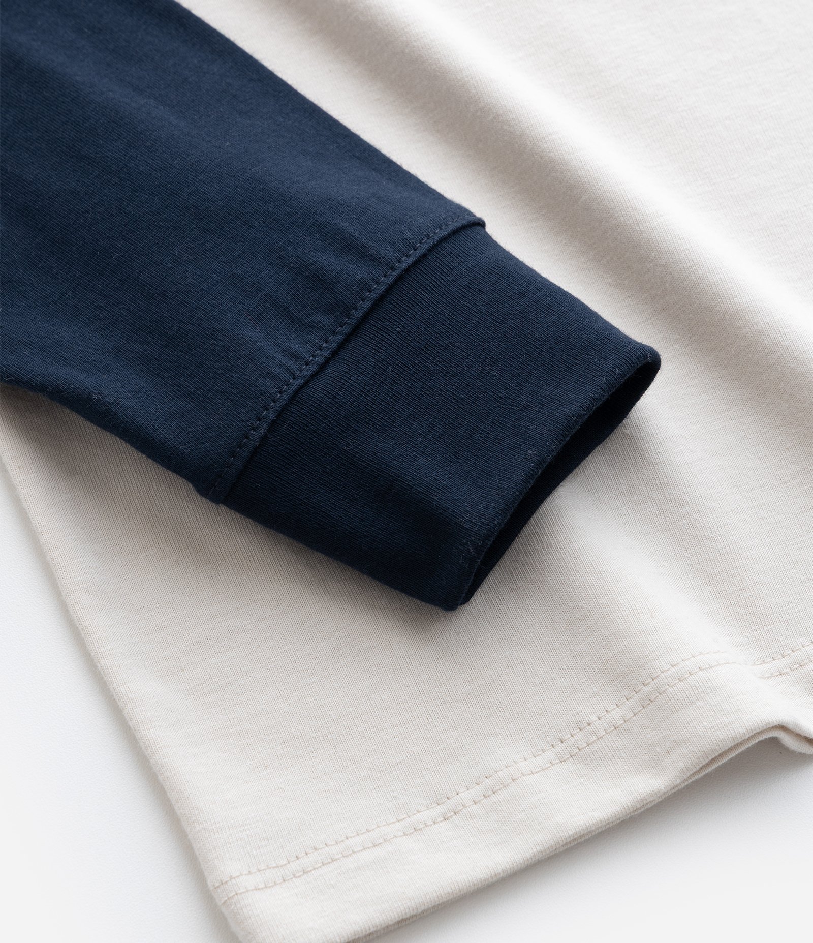 Camiseta Infantil com Manga Sobreposta  e Lettering – Tam 5 a 14 Anos Off White 6