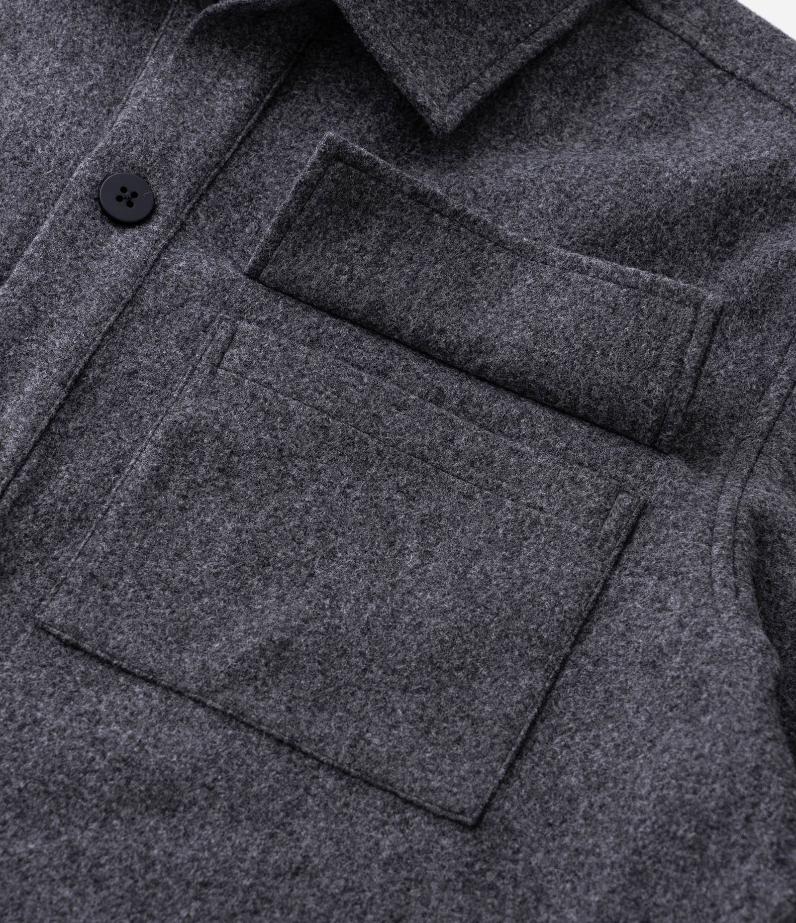 Camisa Overshirt Manga Longa em Polyvelour Cinza 5